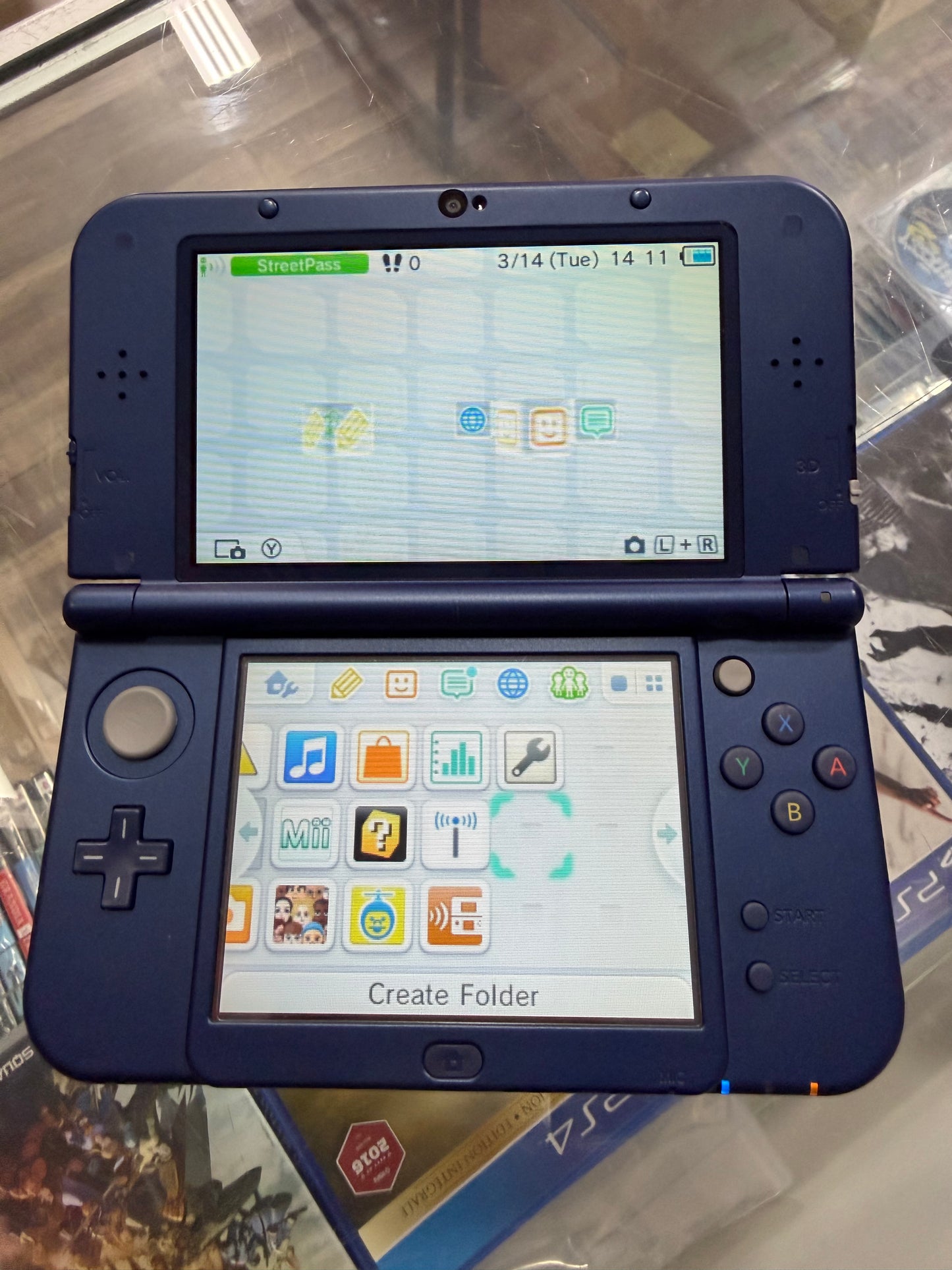 Black New Nintendo 3DS XL Handheld System With Charger (Preinstalled Games) 587