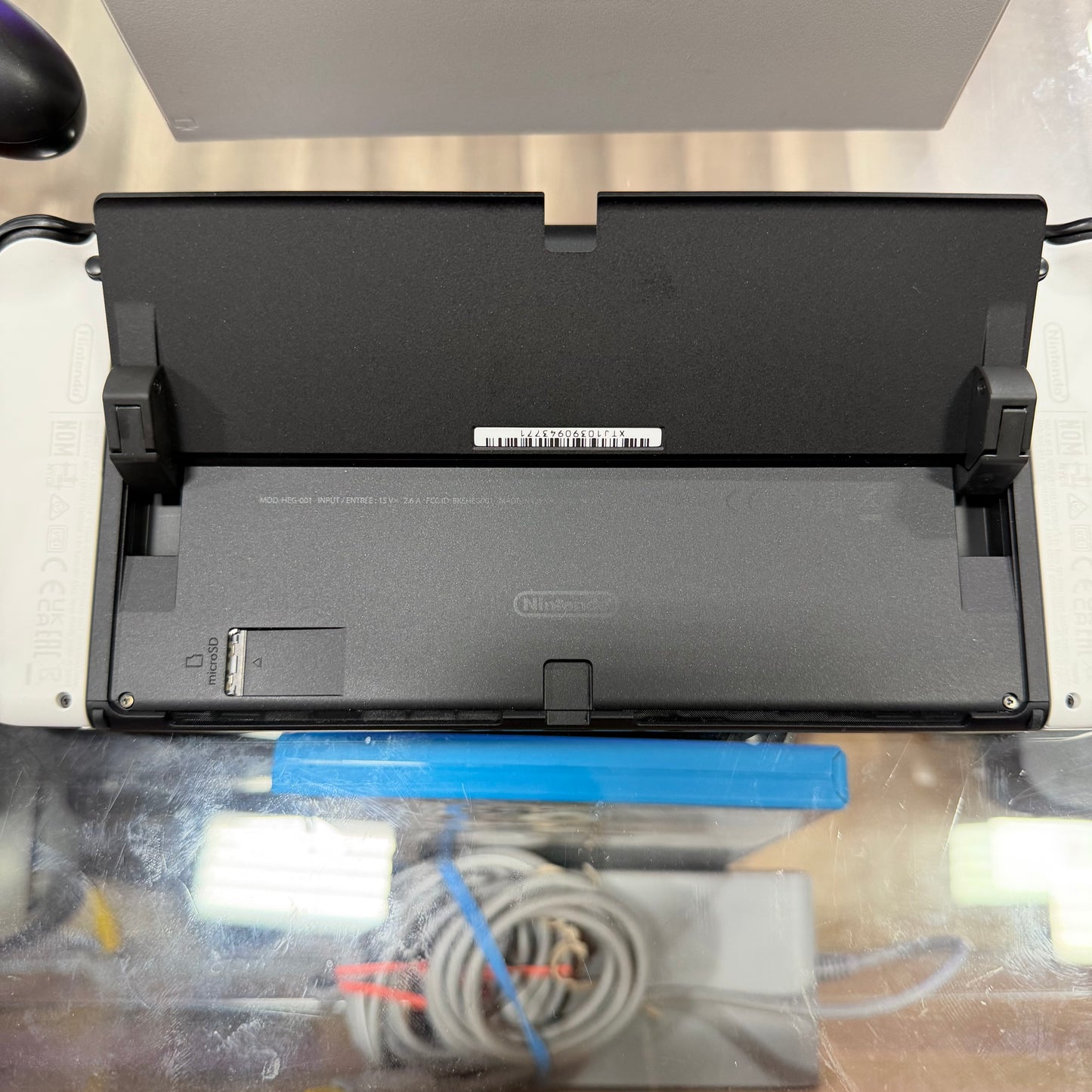 Nintendo Switch OLED With White Joy-Con Nintendo Switch (Japanese System) (3771)