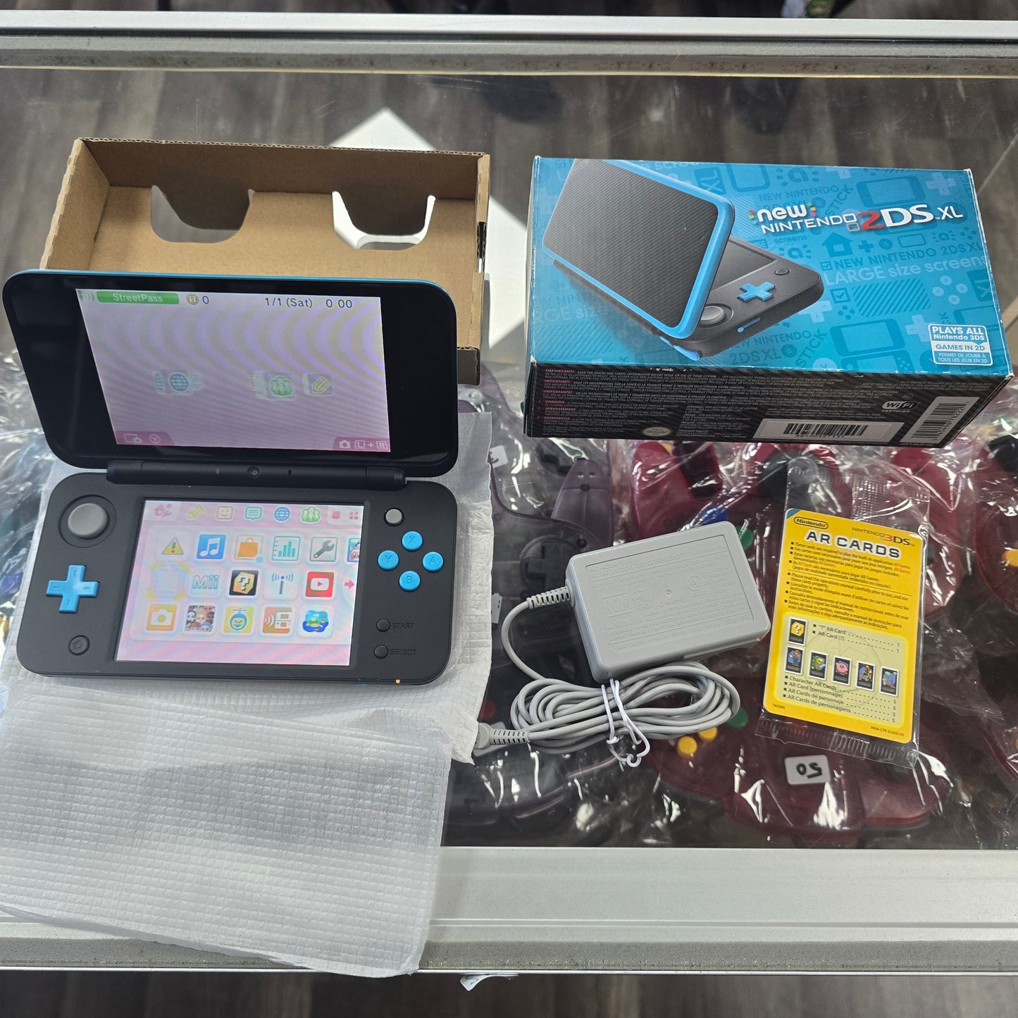 New Nintendo 2DS XL Black & Turquoise Boxed Nintendo 3DS
