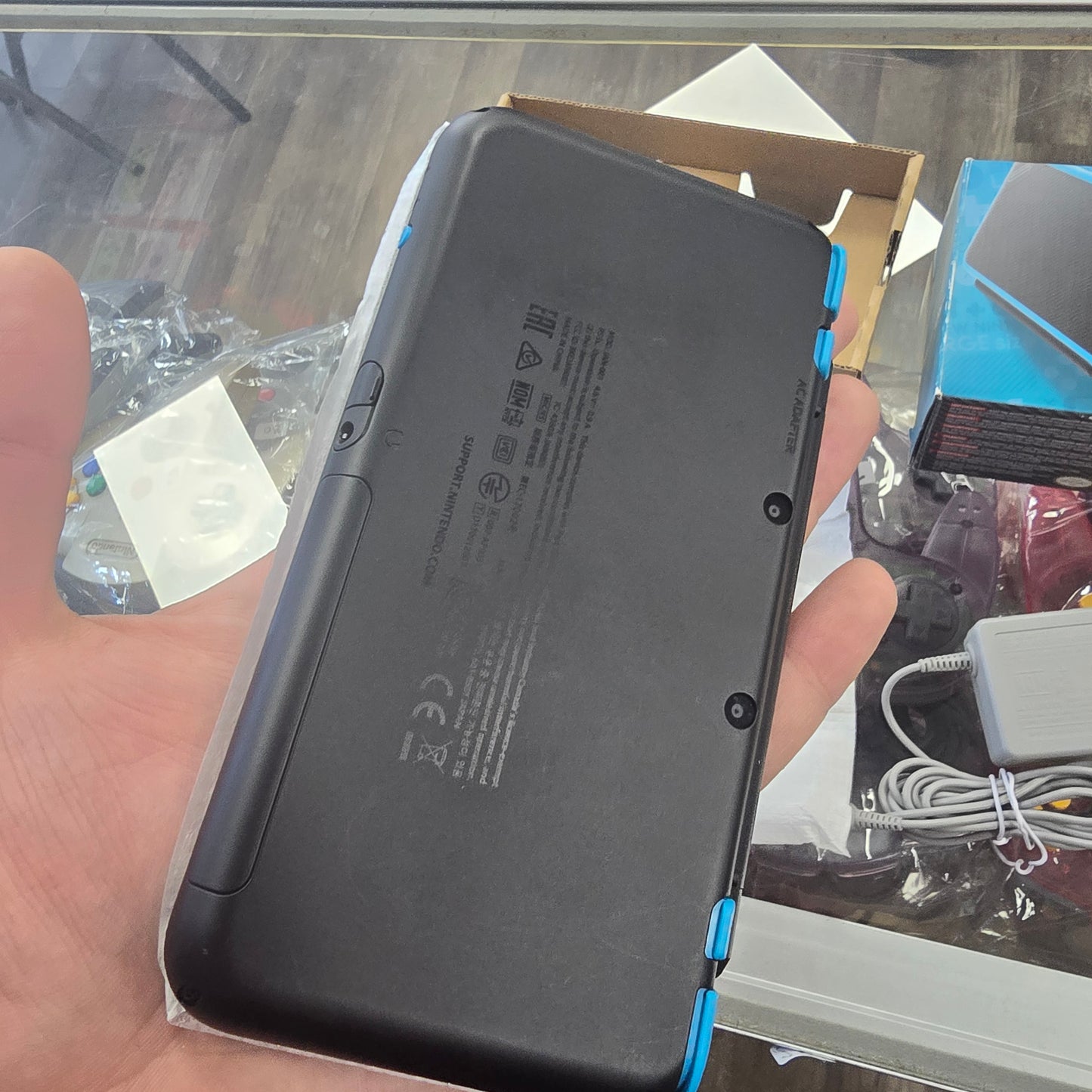 New Nintendo 2DS XL Black & Turquoise Boxed Nintendo 3DS