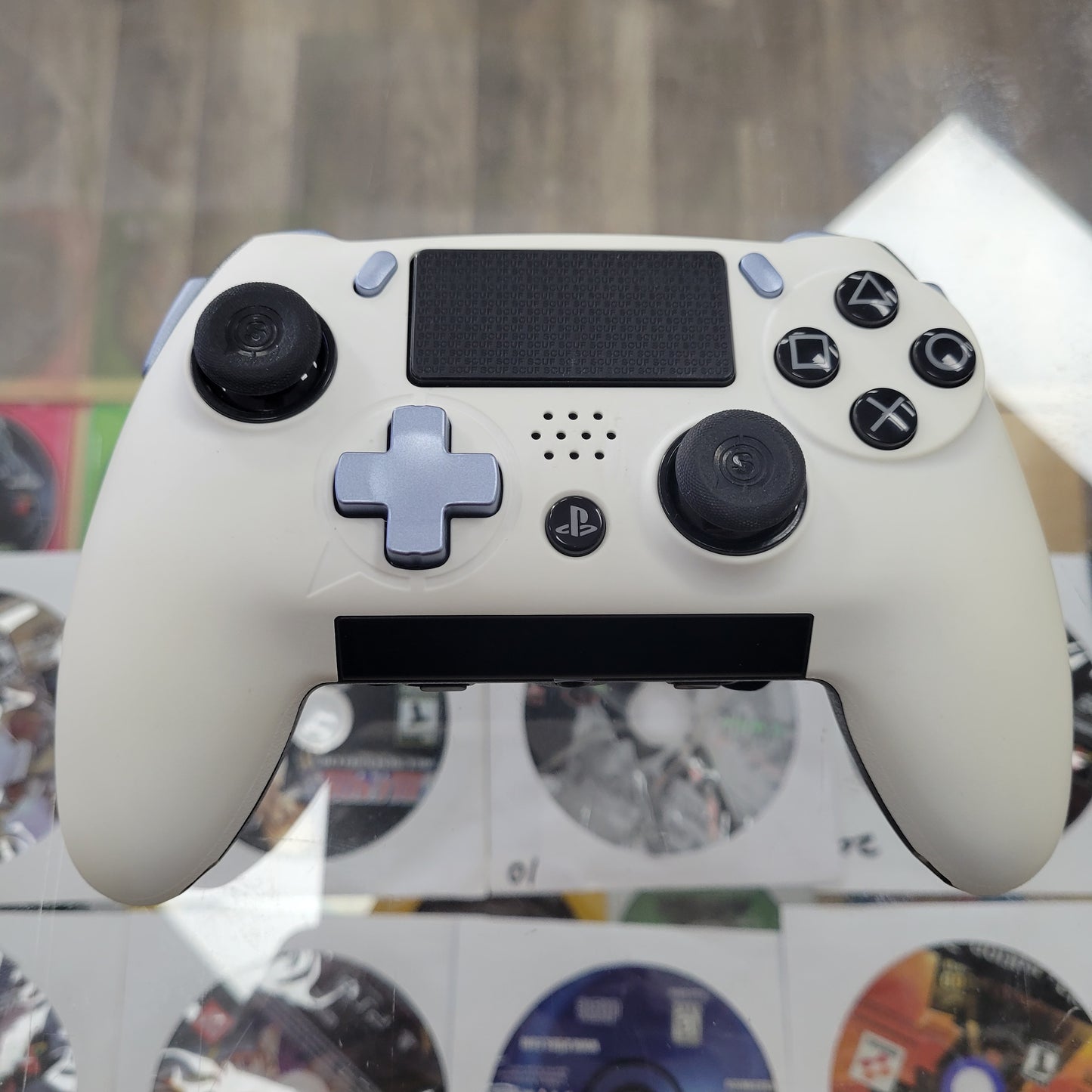 Scuff Vantage Playstation 4 Controller With Case
