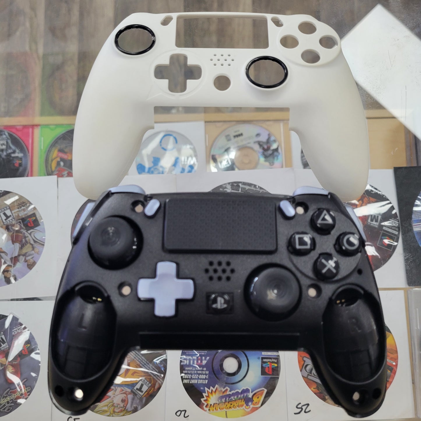Scuff Vantage Playstation 4 Controller With Case