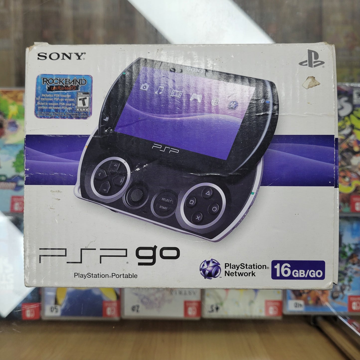 Sony PSP GO Handheld System in Box with Chager