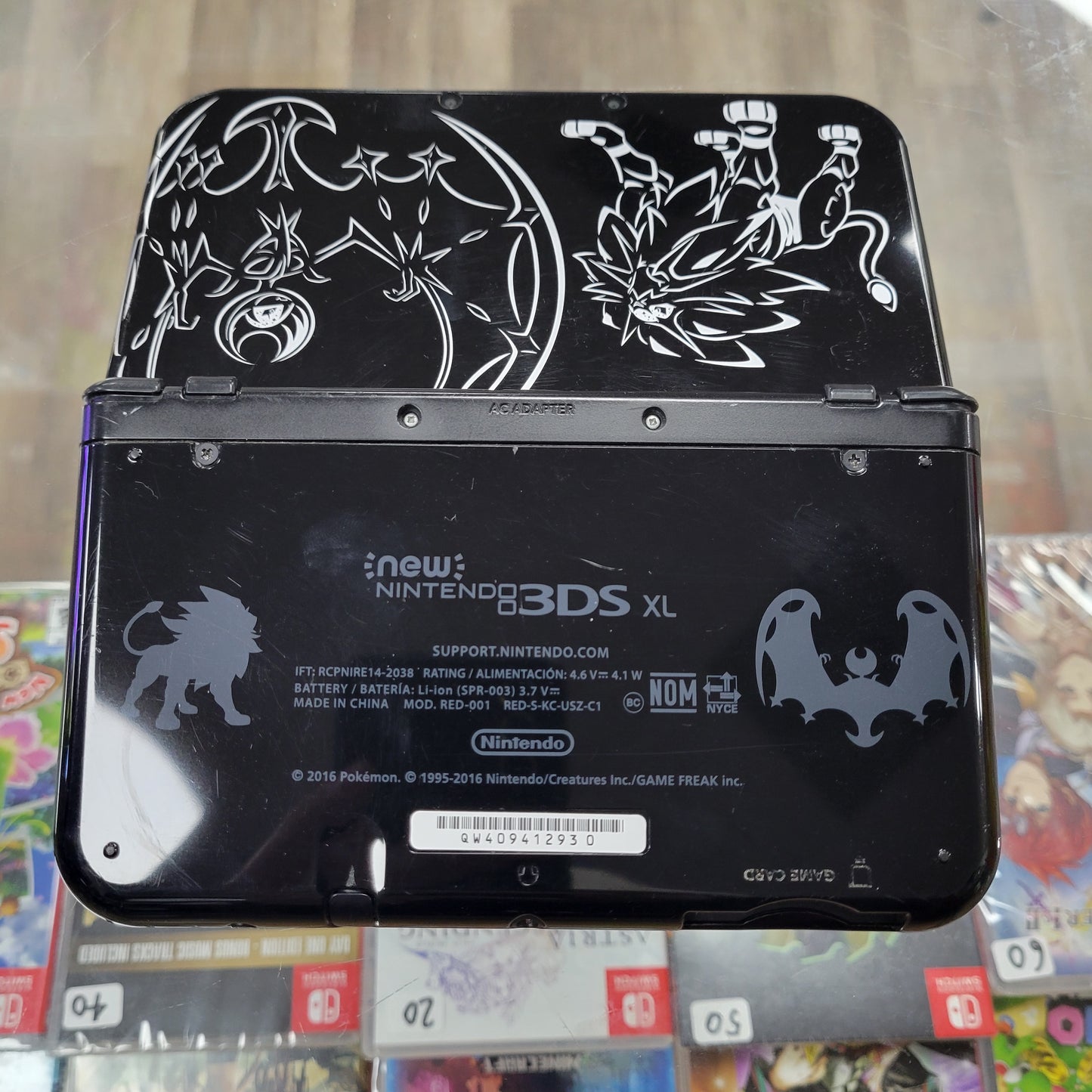 New Nintendo 3DS XL Solgaleo Lunala Black Edition
