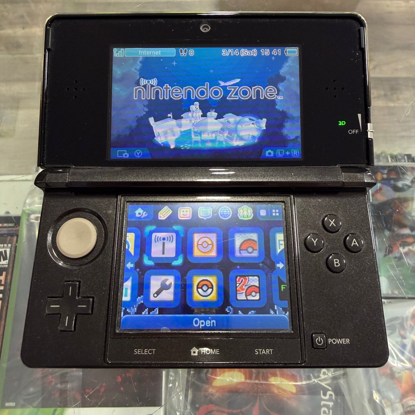 Nintendo 3DS Cosmo Black Nintendo 3DS (Charger included)