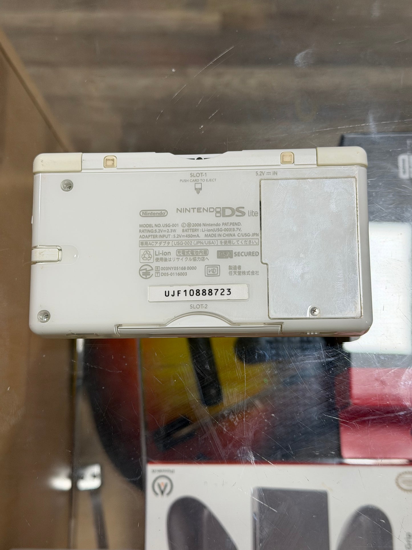 White Nintendo DS Lite with Charger 723