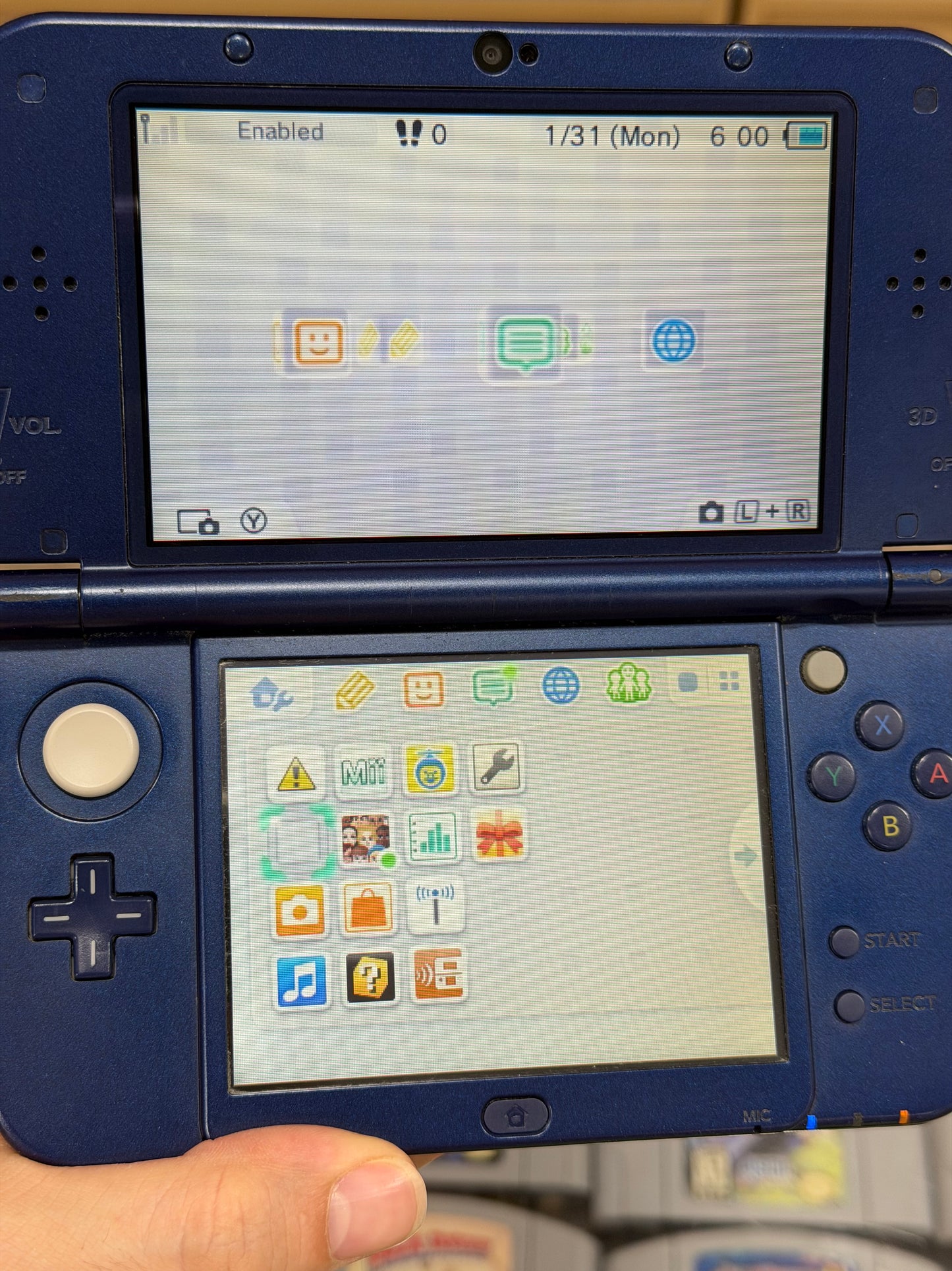 Blue New Nintendo 3DS XL Handheld System With Charger (Region Free)(JAPANESE TO US)