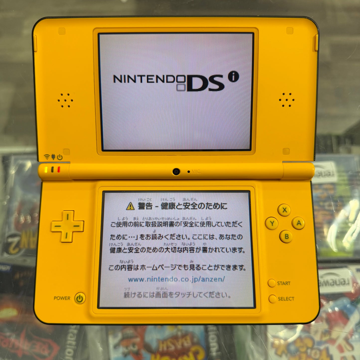 Nintendo DSI LL Yellow JP Nintendo DS (Charger included)
