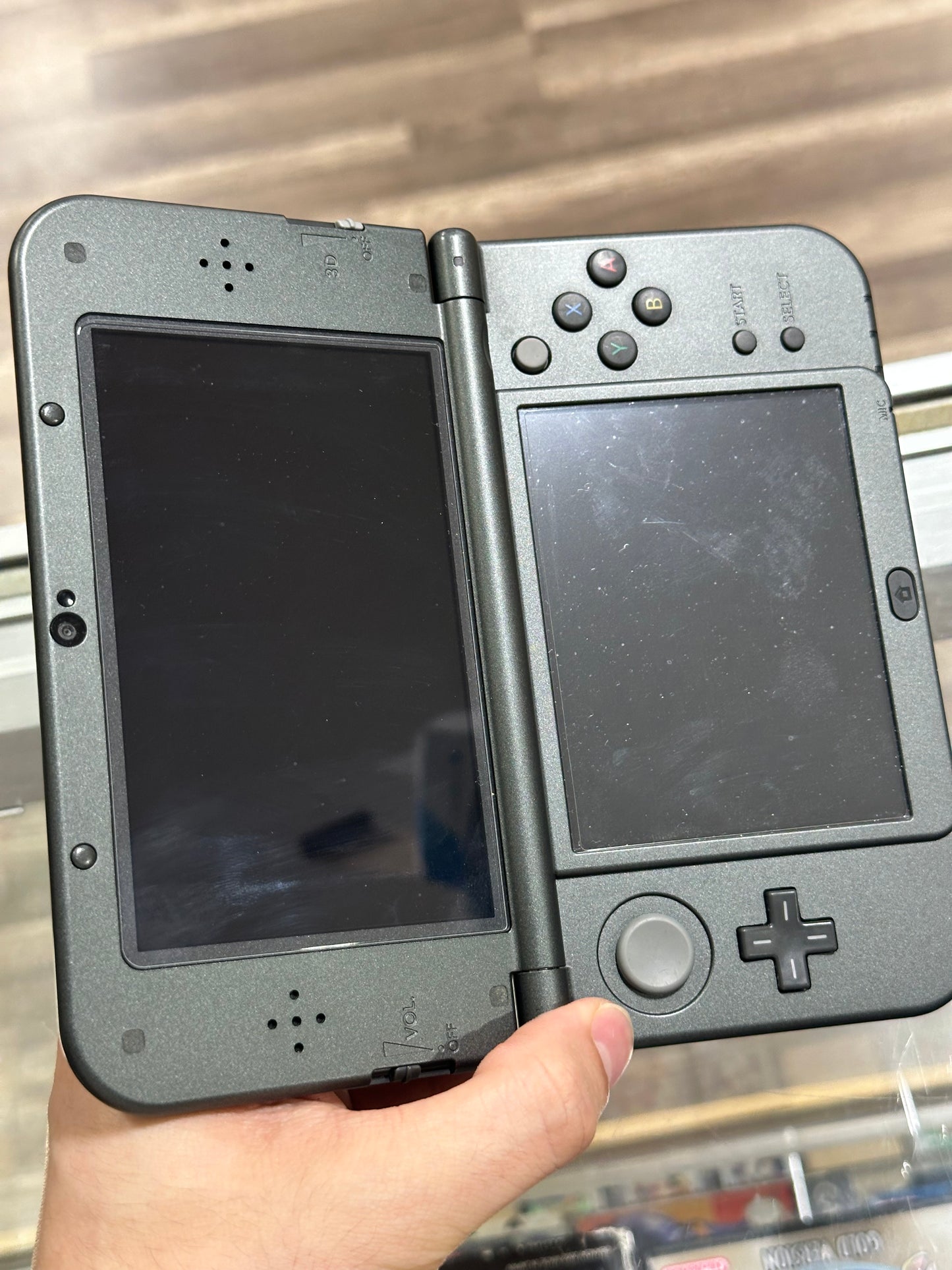 “New” Nintendo 3DS XL with Carrying Case