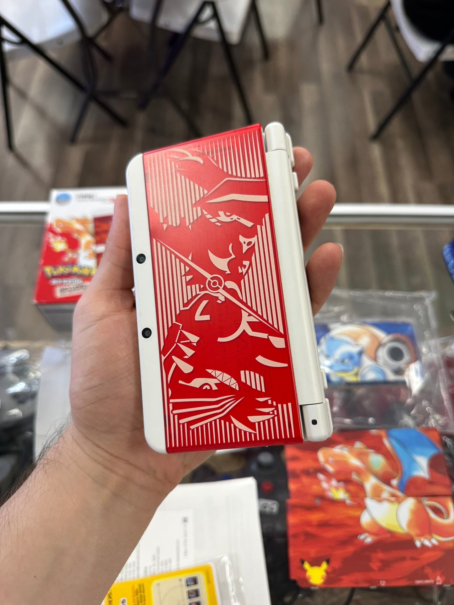 “New” Nintendo 3DS Pokémon 20th Anniversary CIB with extra faceplates
