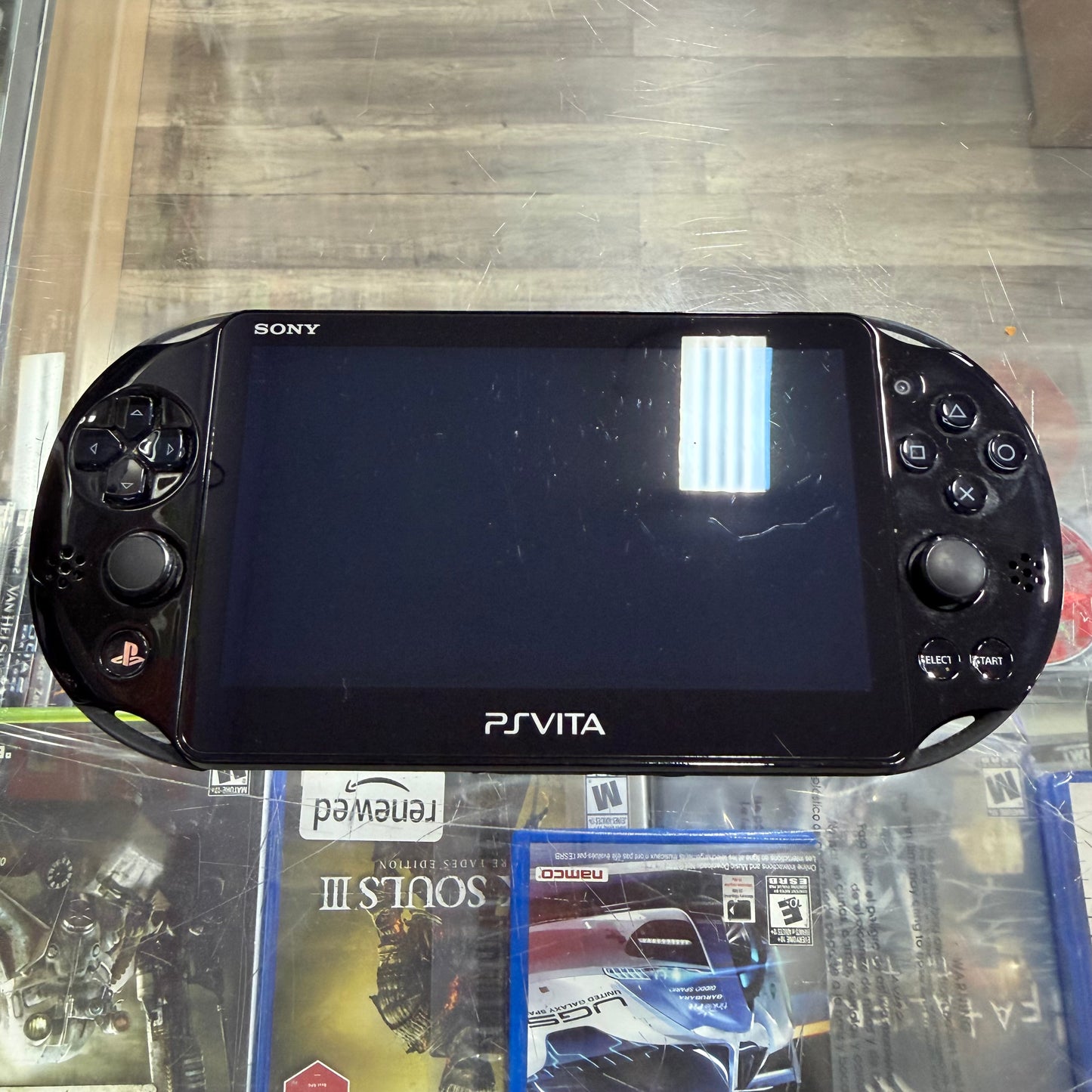 Black Playstation Vita 2000 Handheld System with Charger (JP) (Region Free)