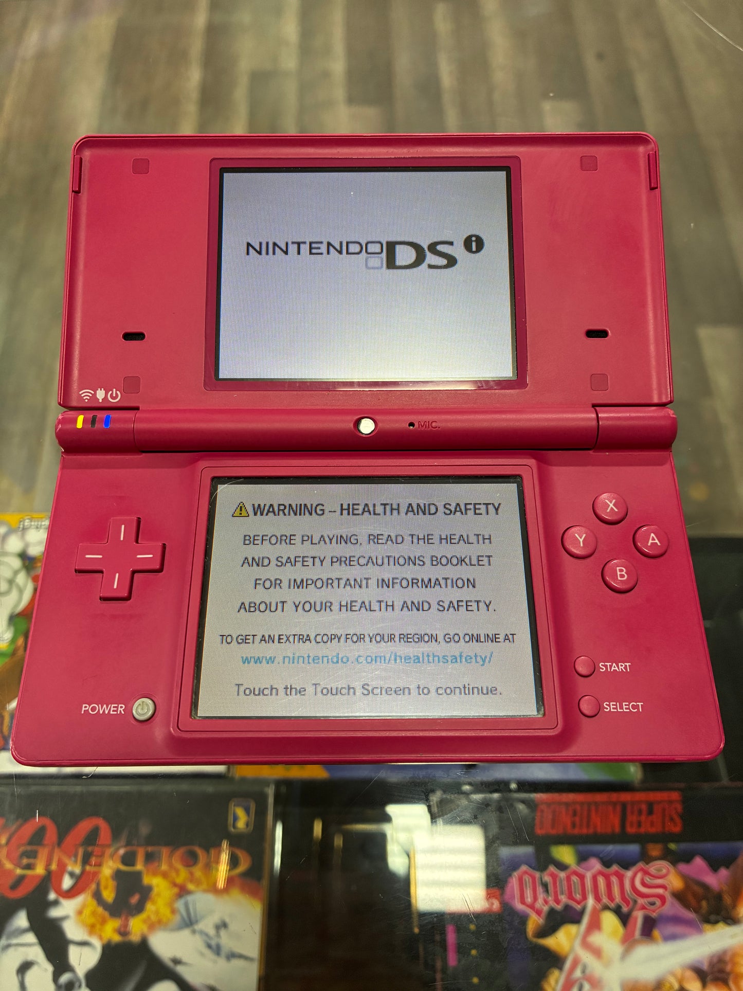 Nintendo DSi Handheld System (Pink) w/ Charger
