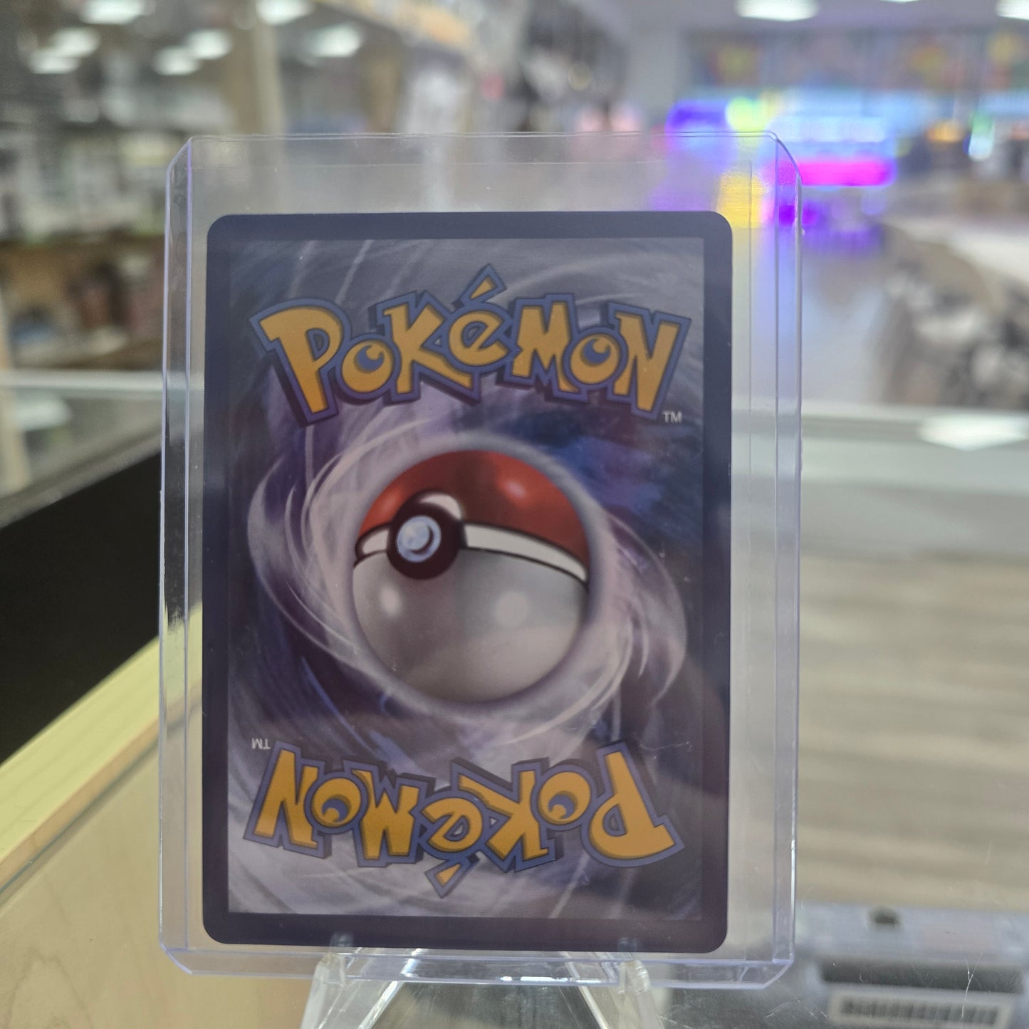 Mimikyu VMAX - SWSH09: Brilliant Stars Trainer Gallery (NM)