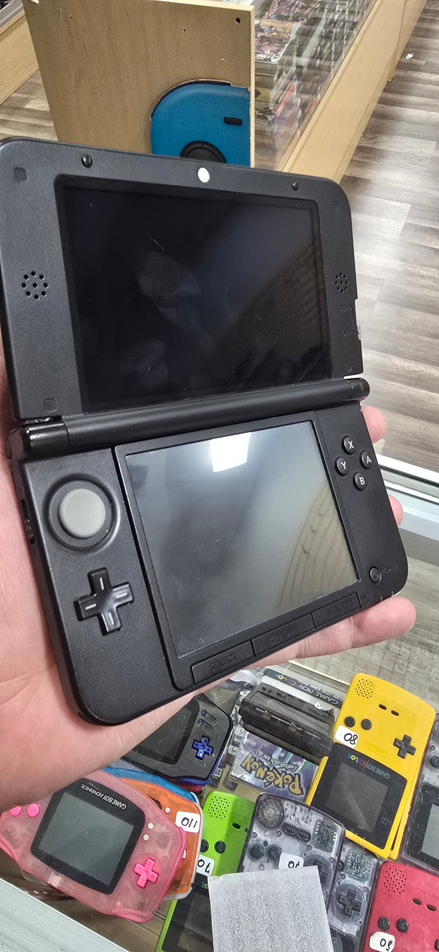 Grey Nintendo 3DS LL Handheld System (US Region) with Charger