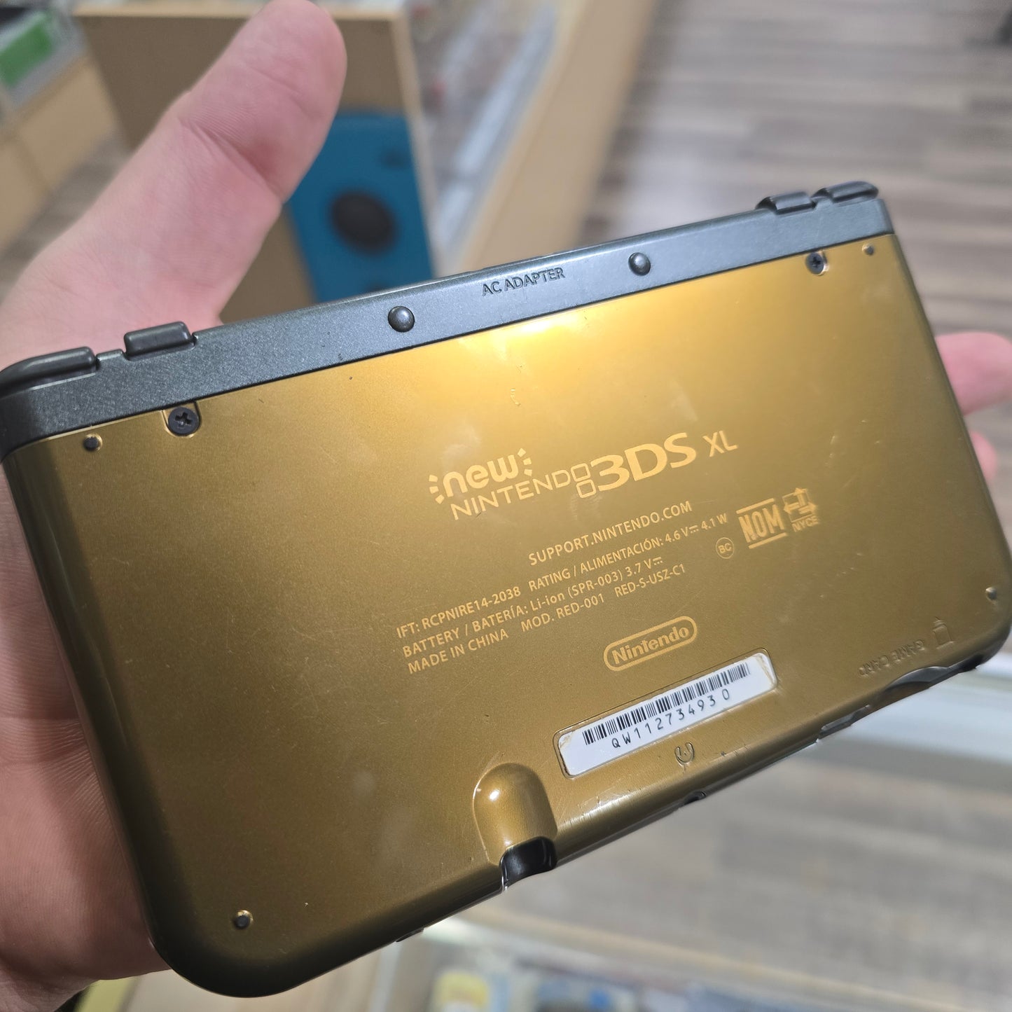 New Nintendo 3DS XL Zelda Hyrule Edition Limited Edition Nintendo 3DS with Charger