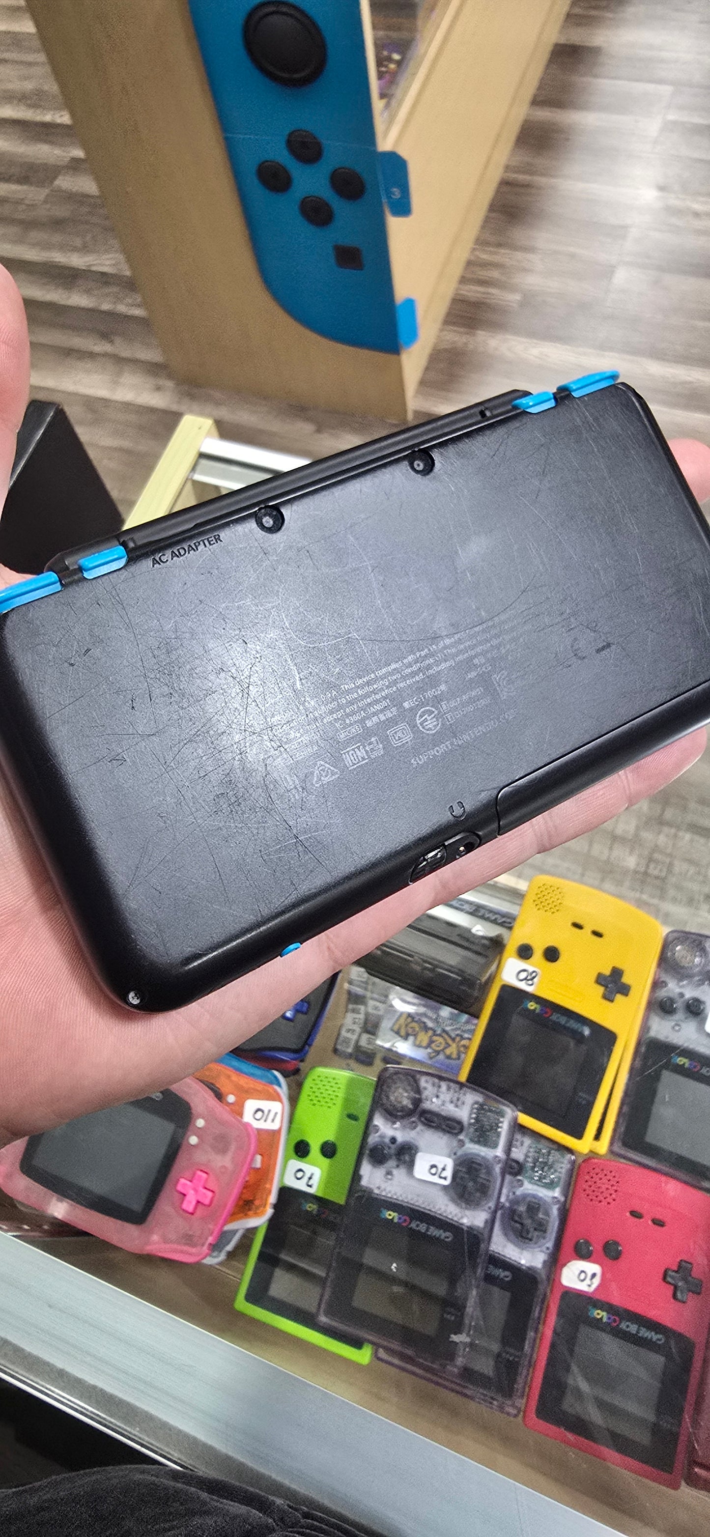 New Nintendo 2DS XL Black + Turquoise Nintendo 3DS Handheld System with Charger