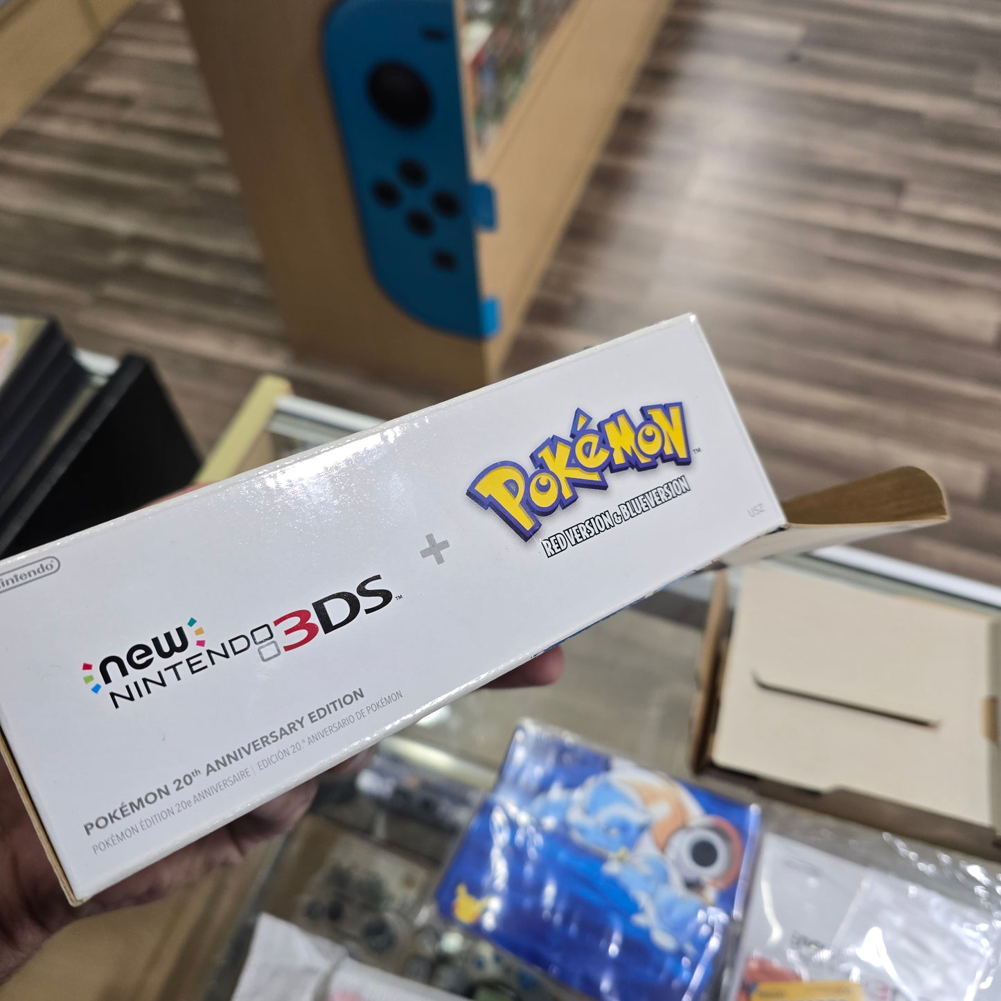 New Nintendo 3DS Pokemon 20th Anniversary Edition Nintendo 3DS Handheld System with Box and Charger