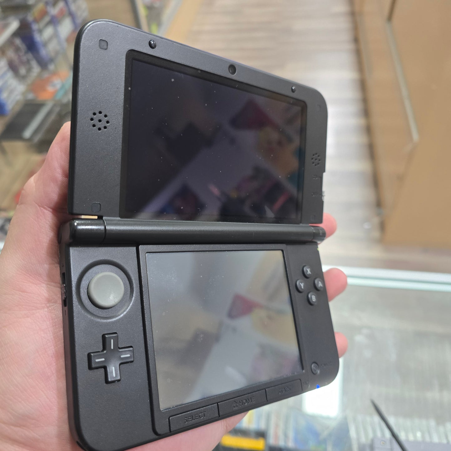 Nintendo 3DS XL Handheld System - Great Shape with Stylus and 2GB SD
