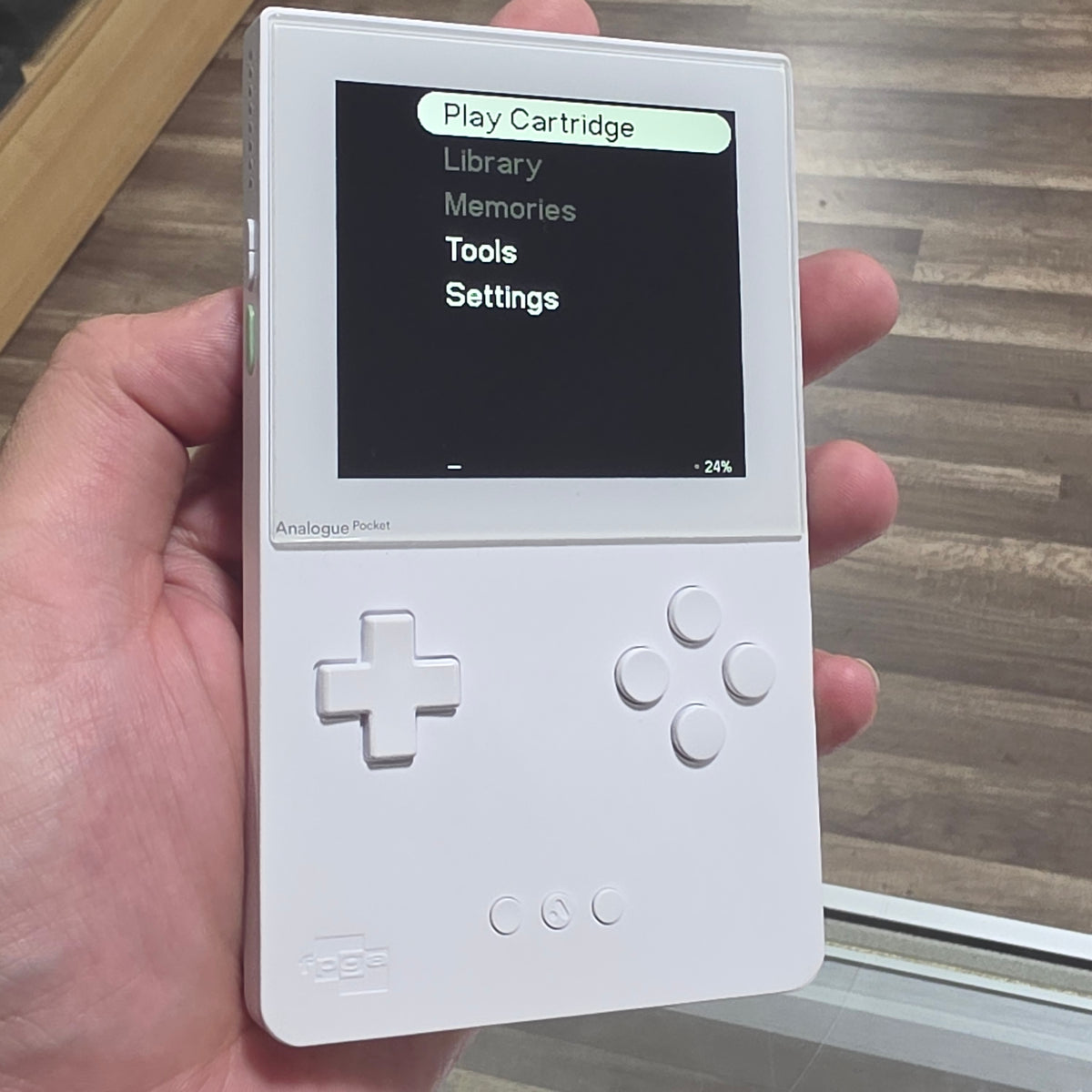 White Analogue Pocket Handheld System with Cable