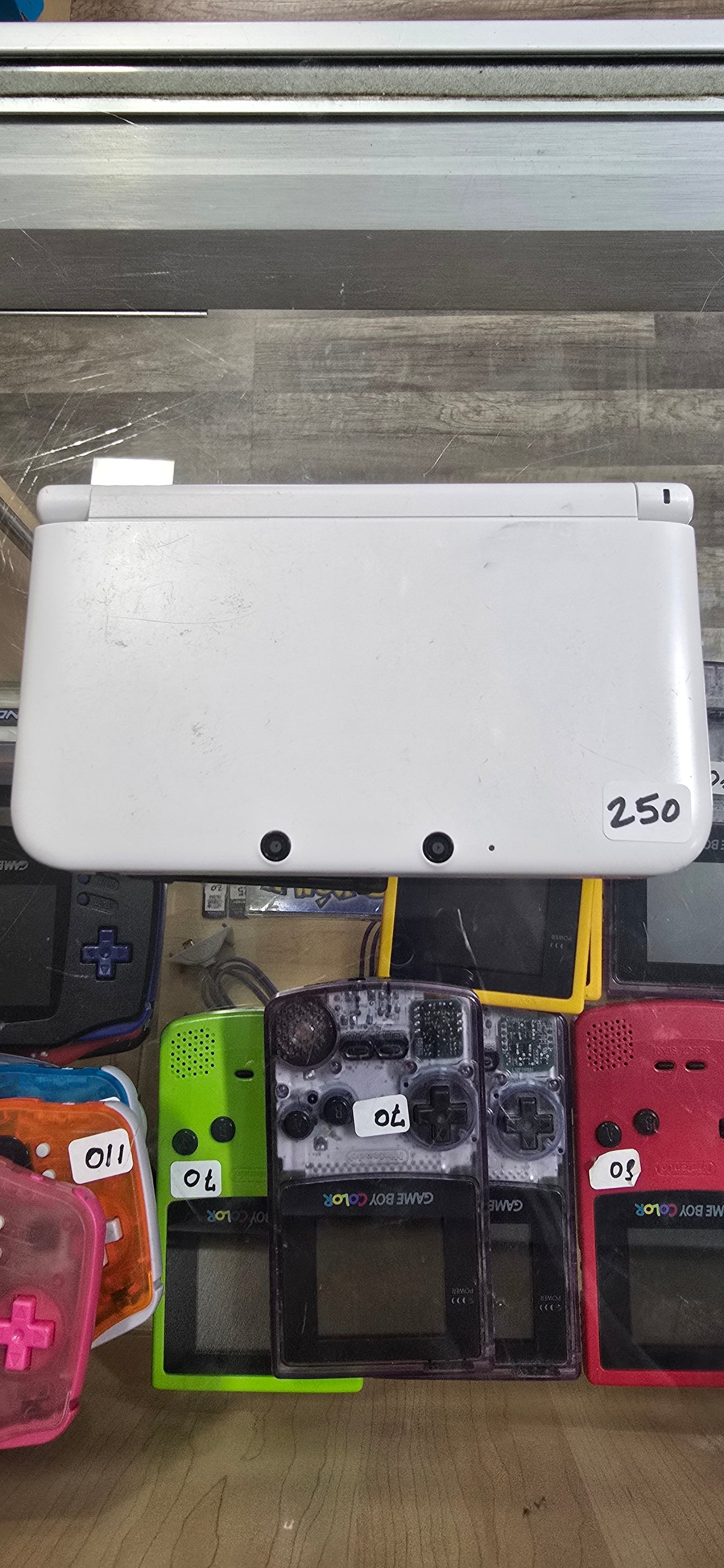White Nintendo 3DS LL Handheld System (US Region) with Charger
