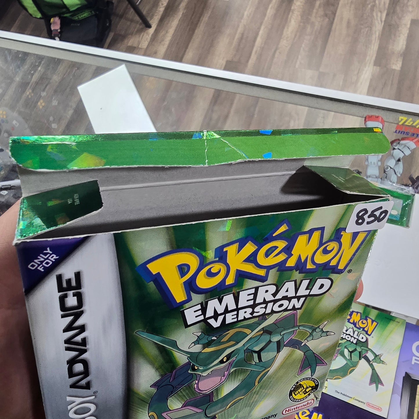 Pokémon Emerald Authentic CIB with Poster Nintendo Gameboy Advance