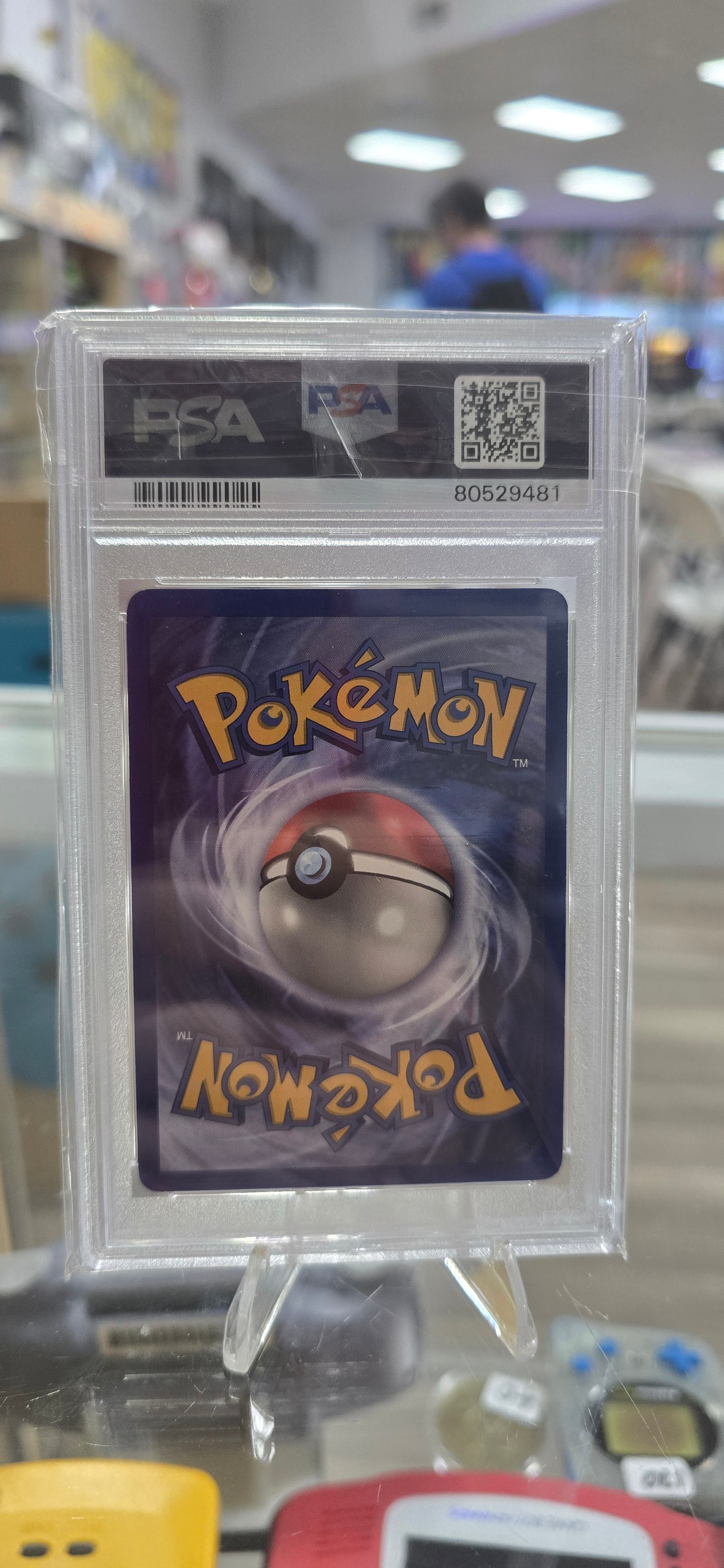 Zapdos Holo #16/102 Base Set 1999 PSA 8 (NM)