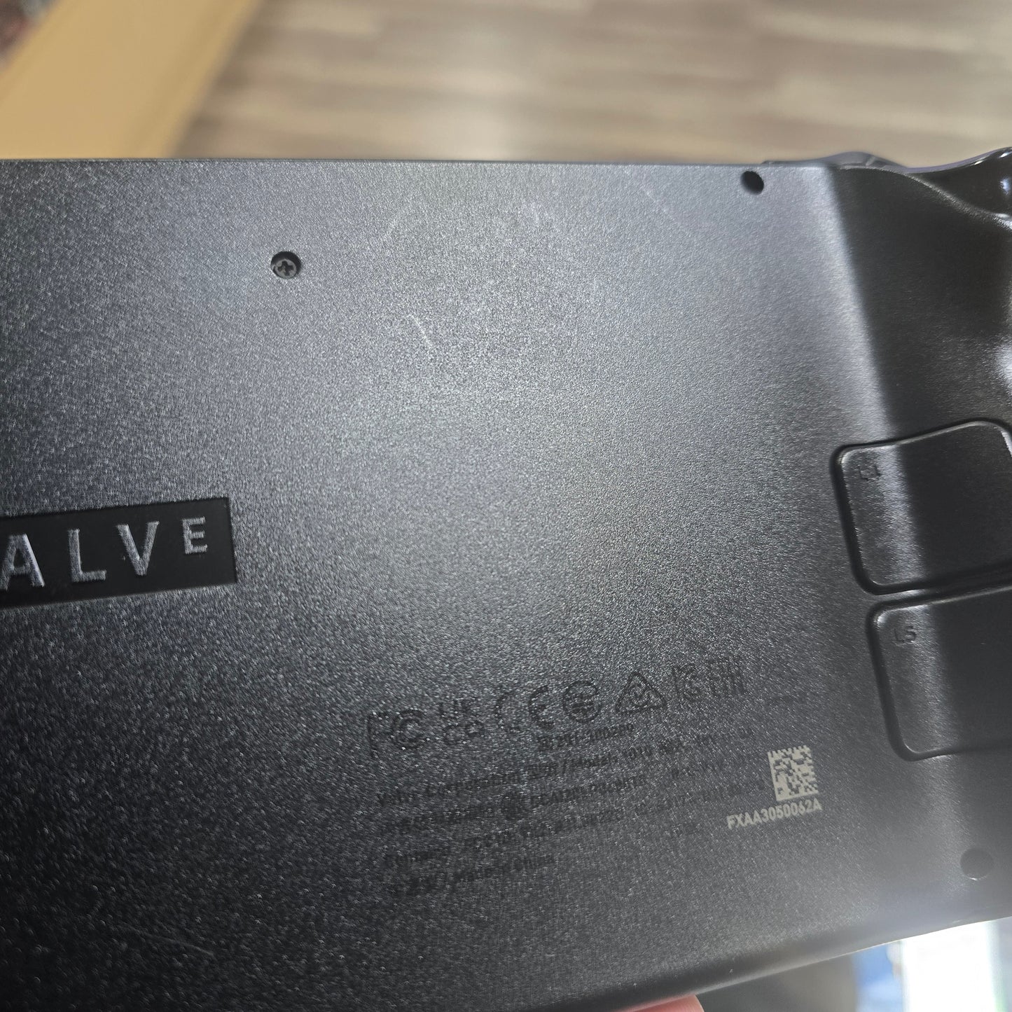 Valve Steam Deck LCD 64GB Handheld Console System 1010