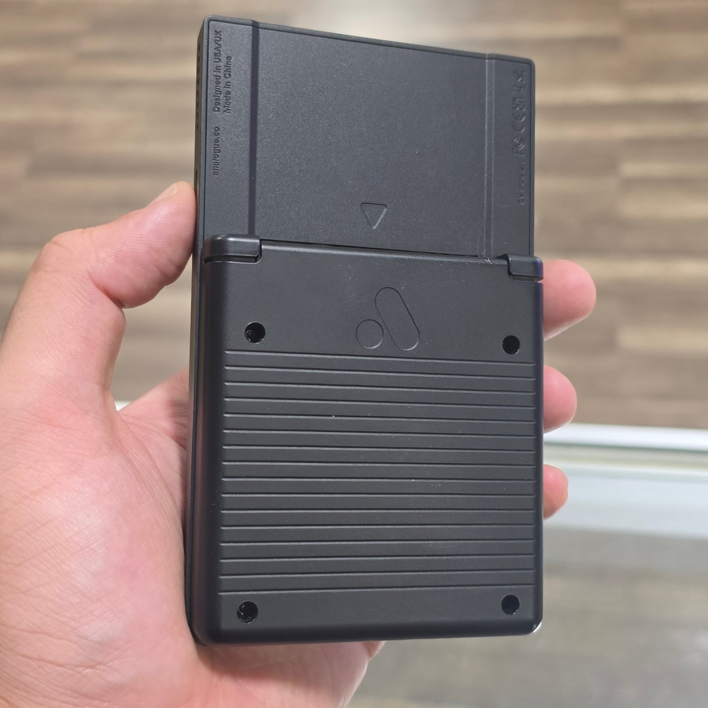 Black Analogue Pocket Handheld System with Cable
