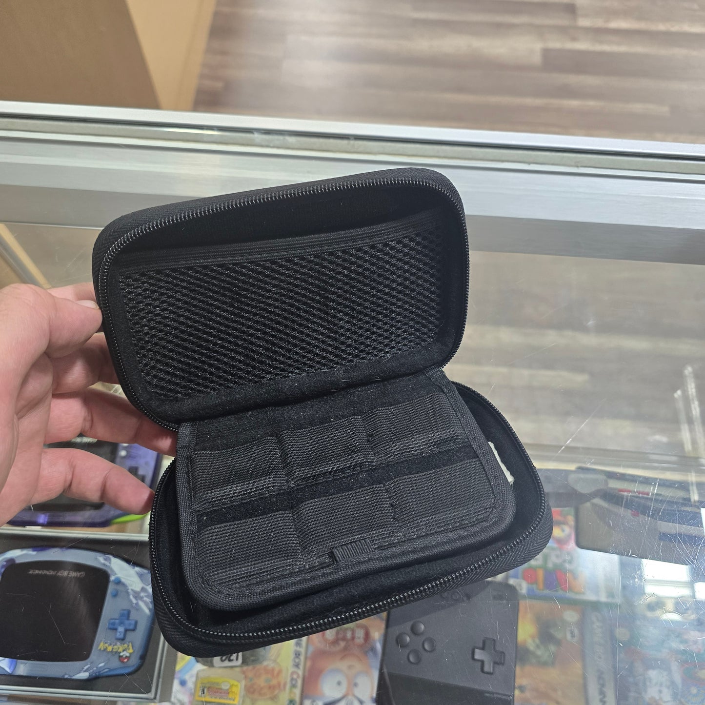 Nintendo 3DS Handheld Case + Holds Games