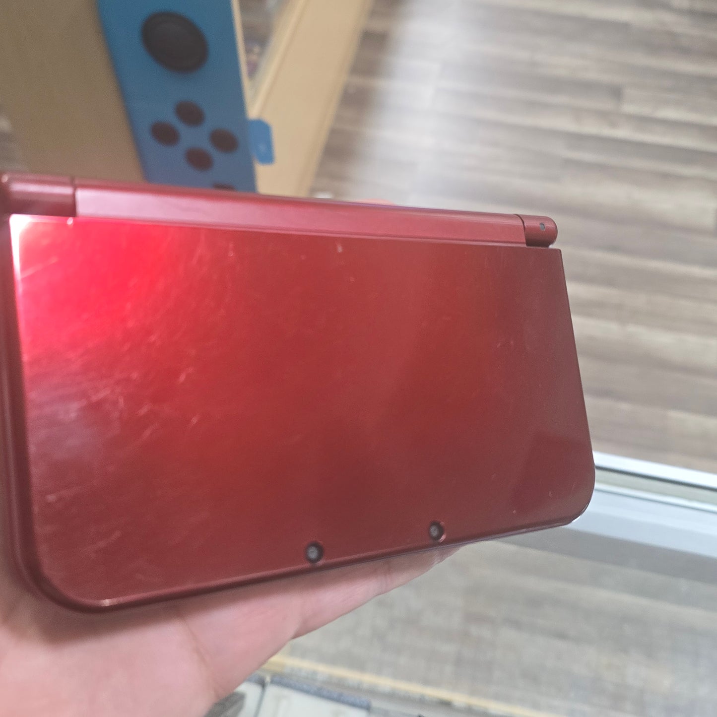 New Nintendo 3DS XL Red Handheld System with Charger (US SYSTEM)