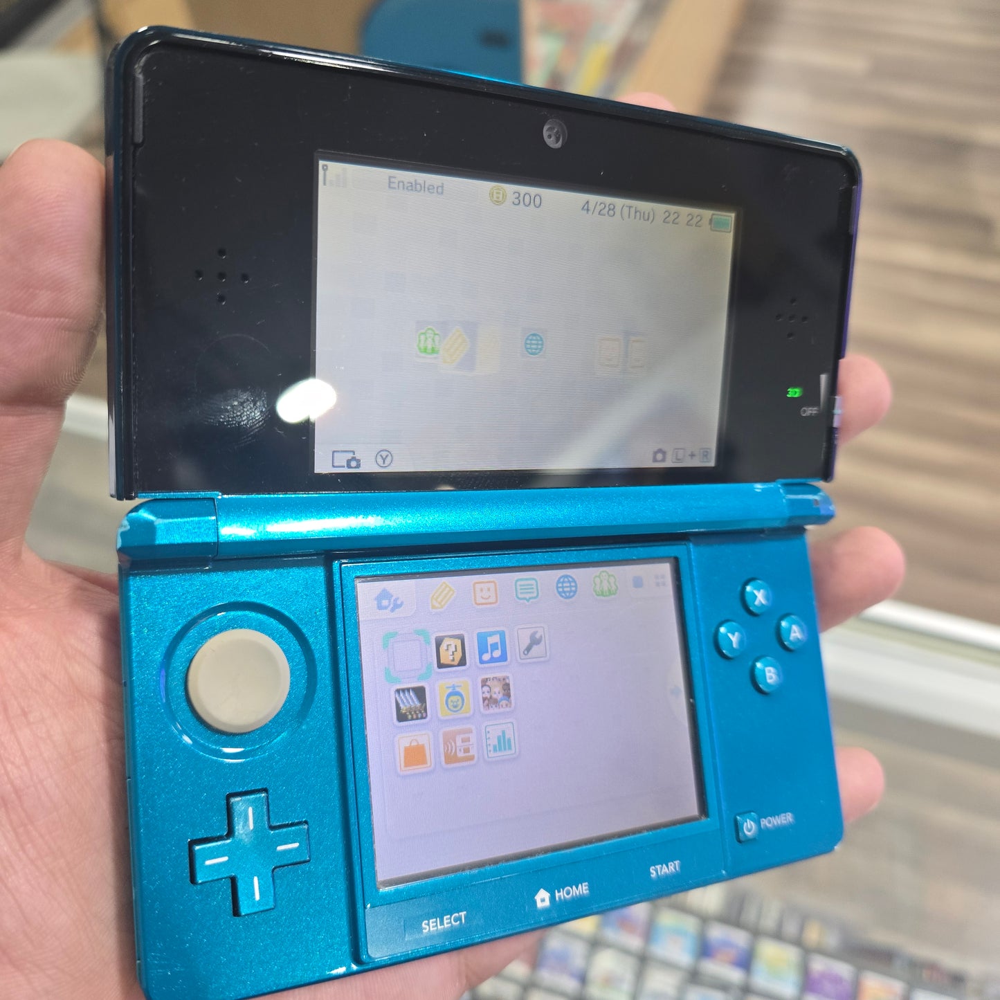 Nintendo 3DS Aqua Blue Handheld System with Charger