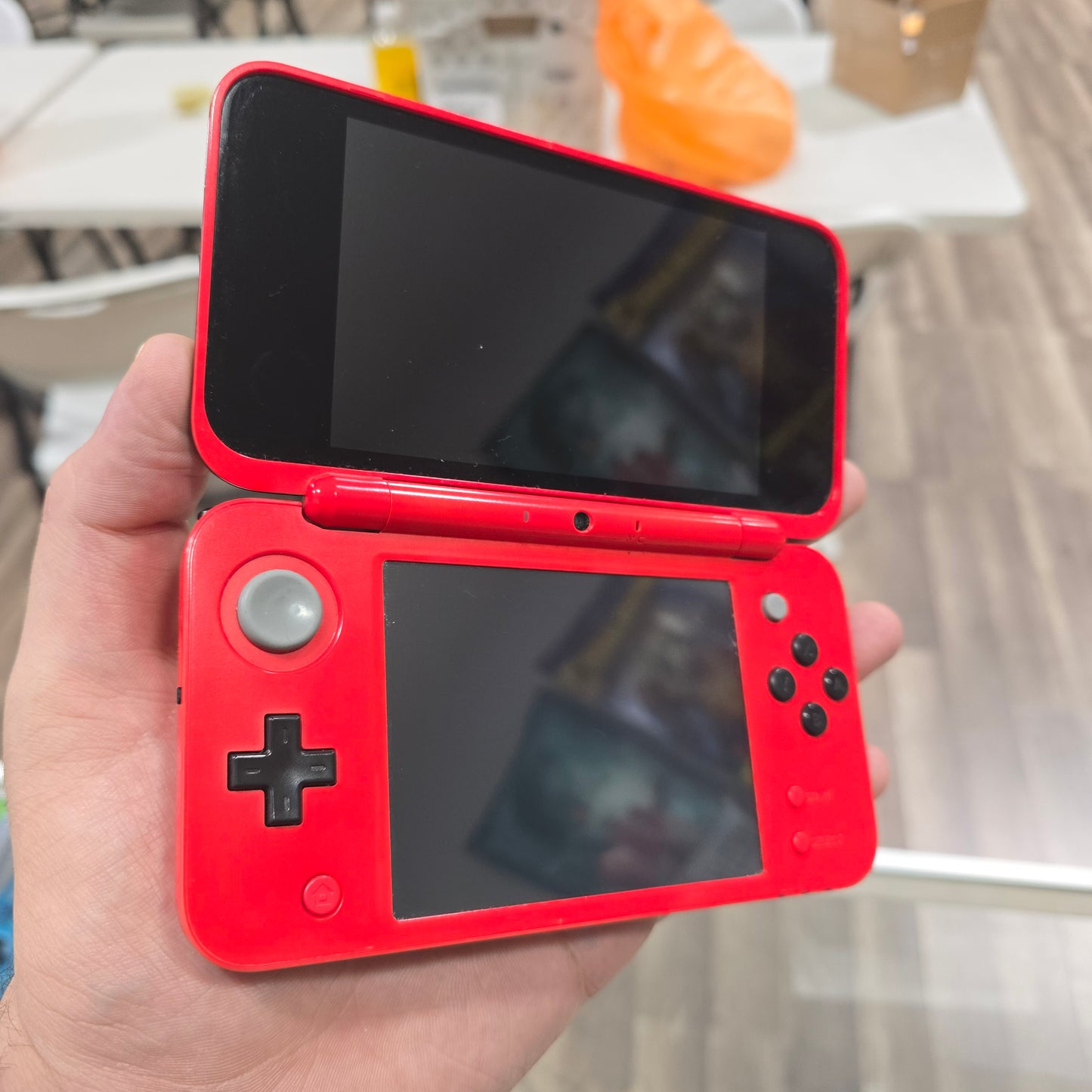 New Nintendo 2DS XL Poke Ball Edition Handheld System (Authentic)