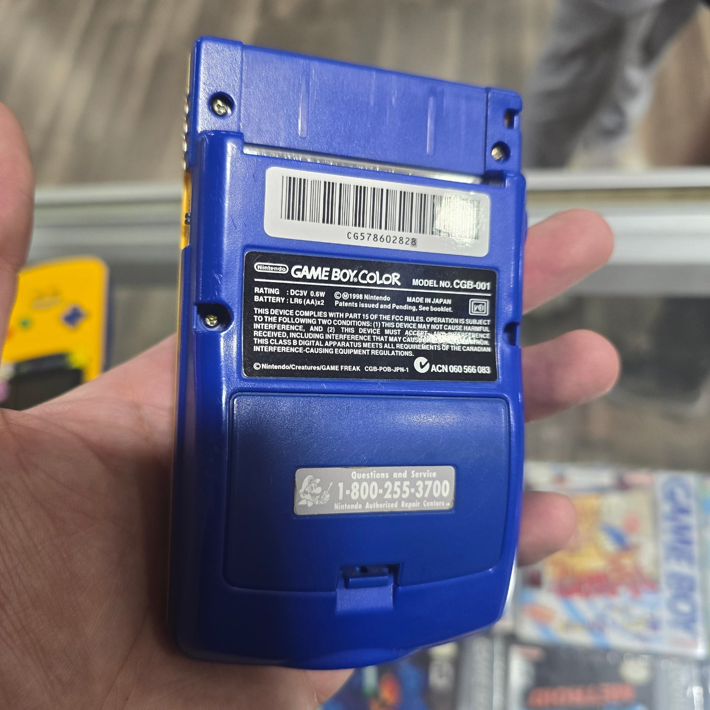 Pokemon Special Edition Gameboy Color System GameBoy Color with Acrylic Case