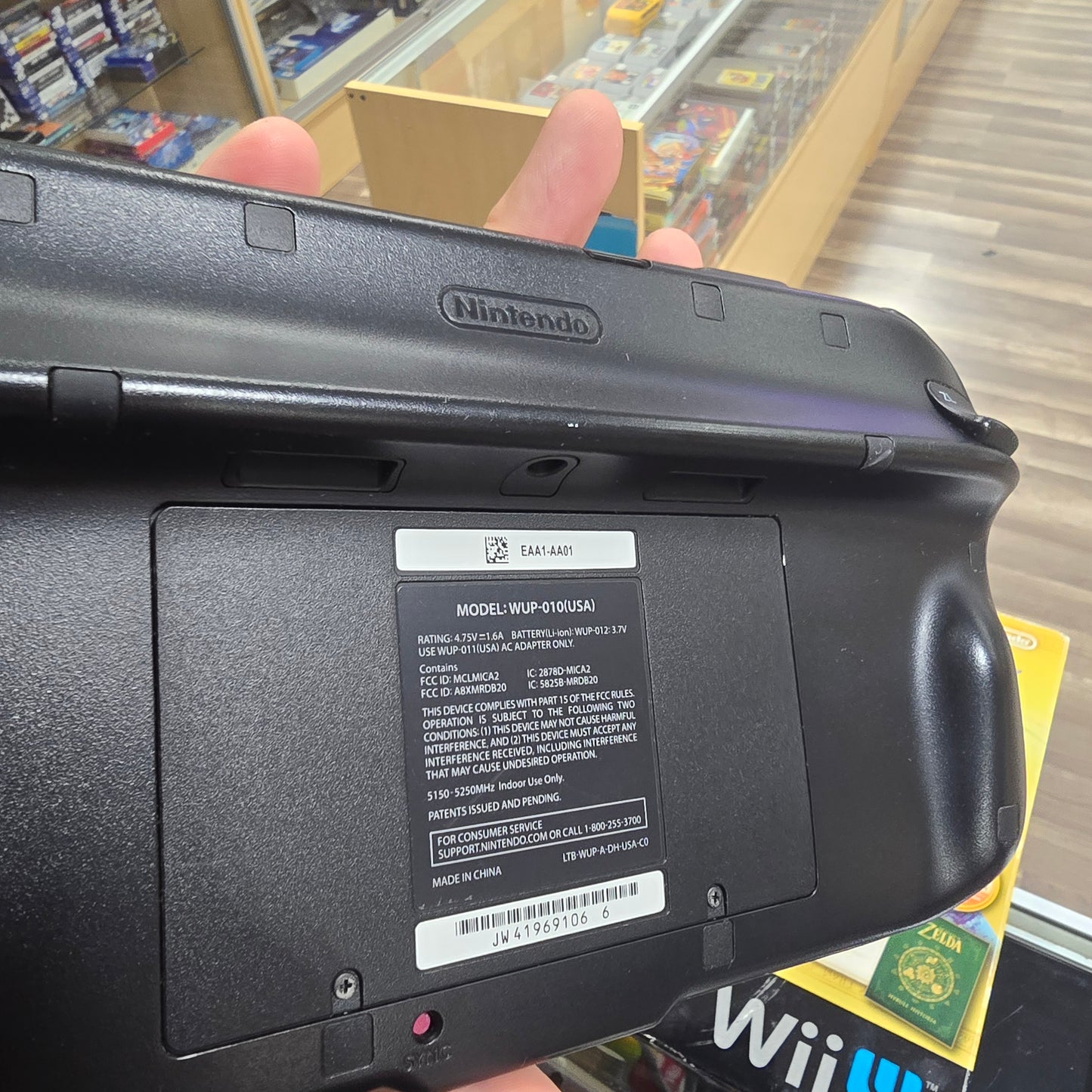 Wii U Console Deluxe: Zelda Wind Waker Edition