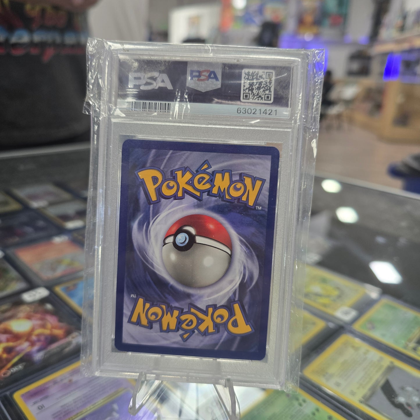 Alakazam - Base Set (PSA 8)