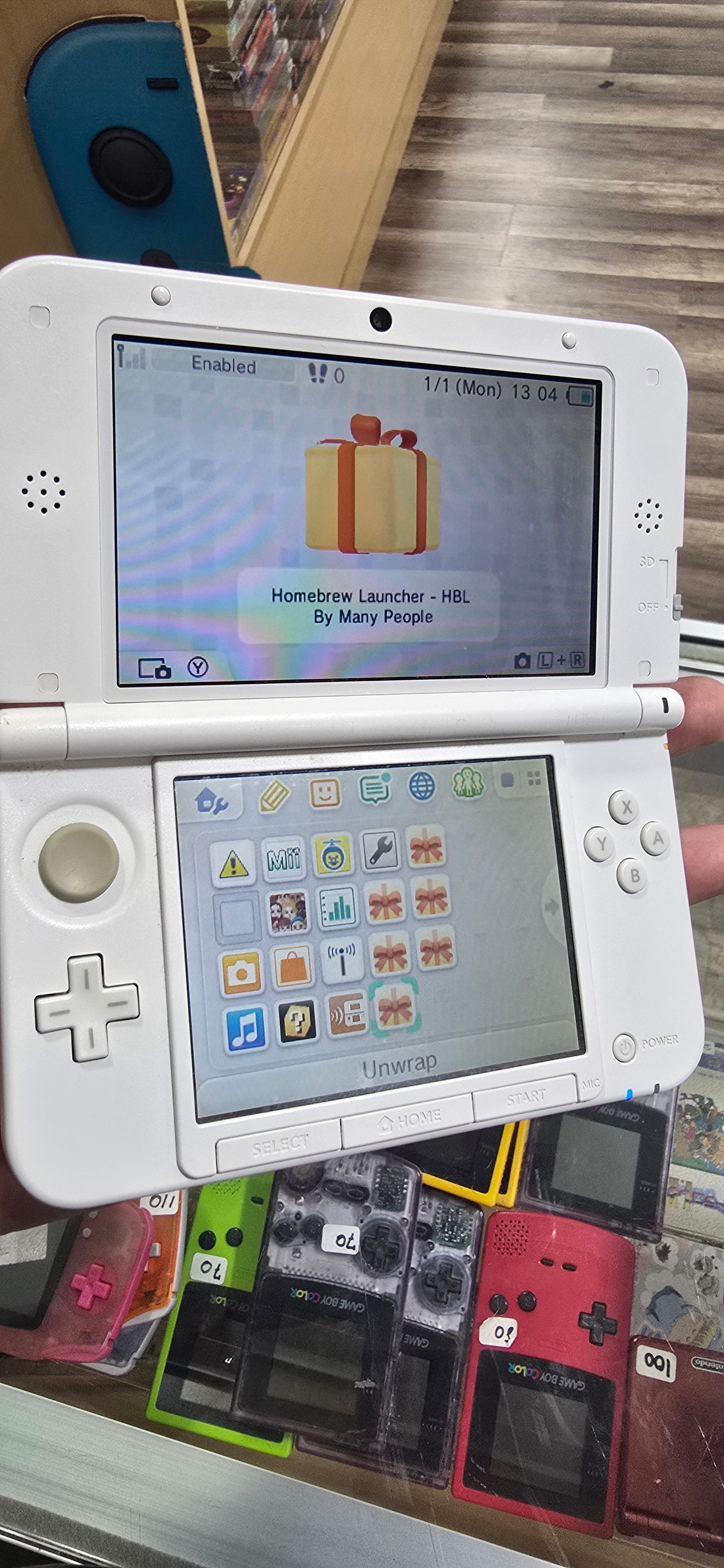 White Nintendo 3DS LL Handheld System (US Region) with Charger