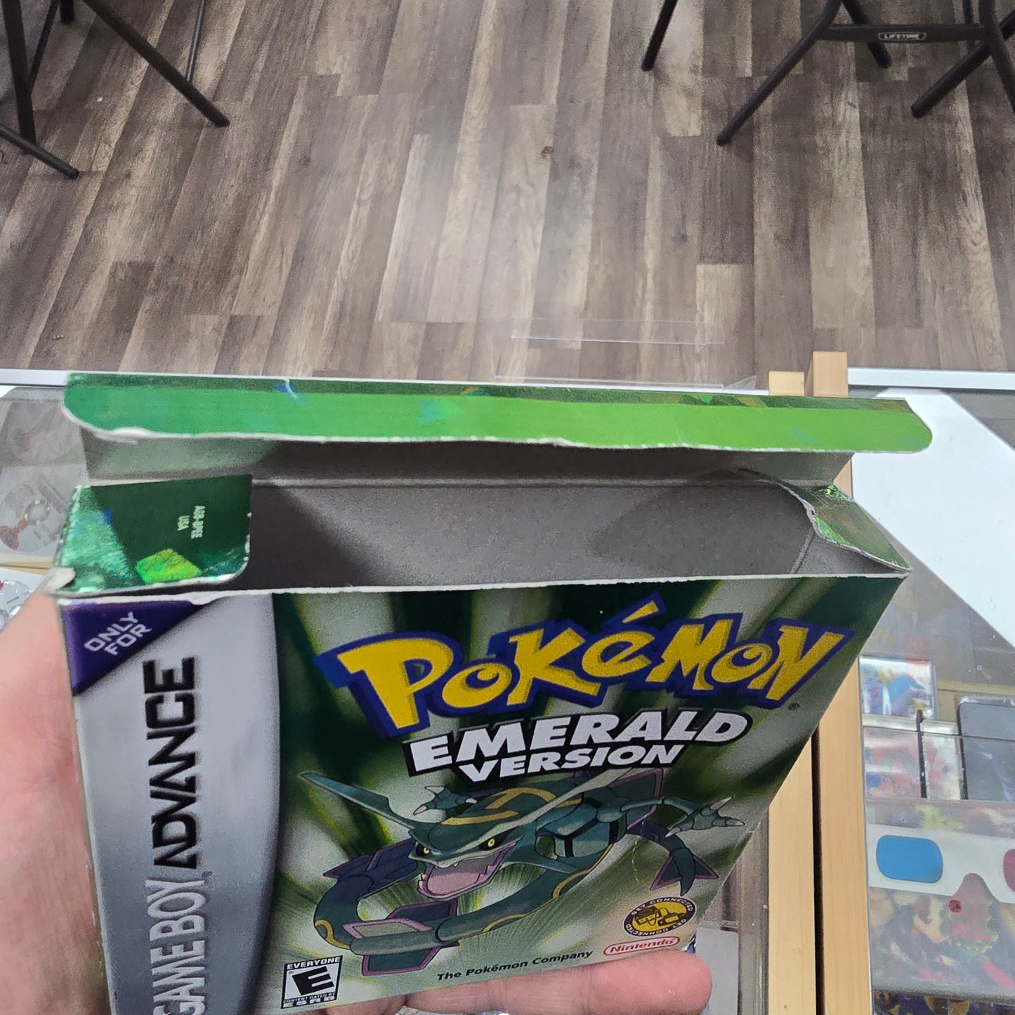 Pokémon Emerald Authentic with Box Protector CIB (Dry Battery)