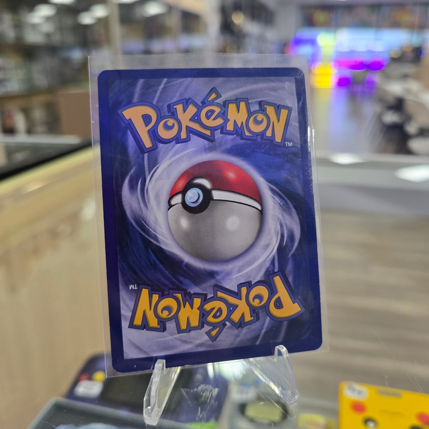 Mewtwo - Base Set Holofoil (LP)