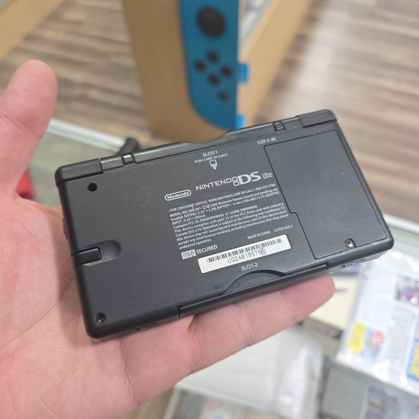 Cobalt & Black Nintendo DS Lite Nintendo DS LITE Handheld System with Charger In Box