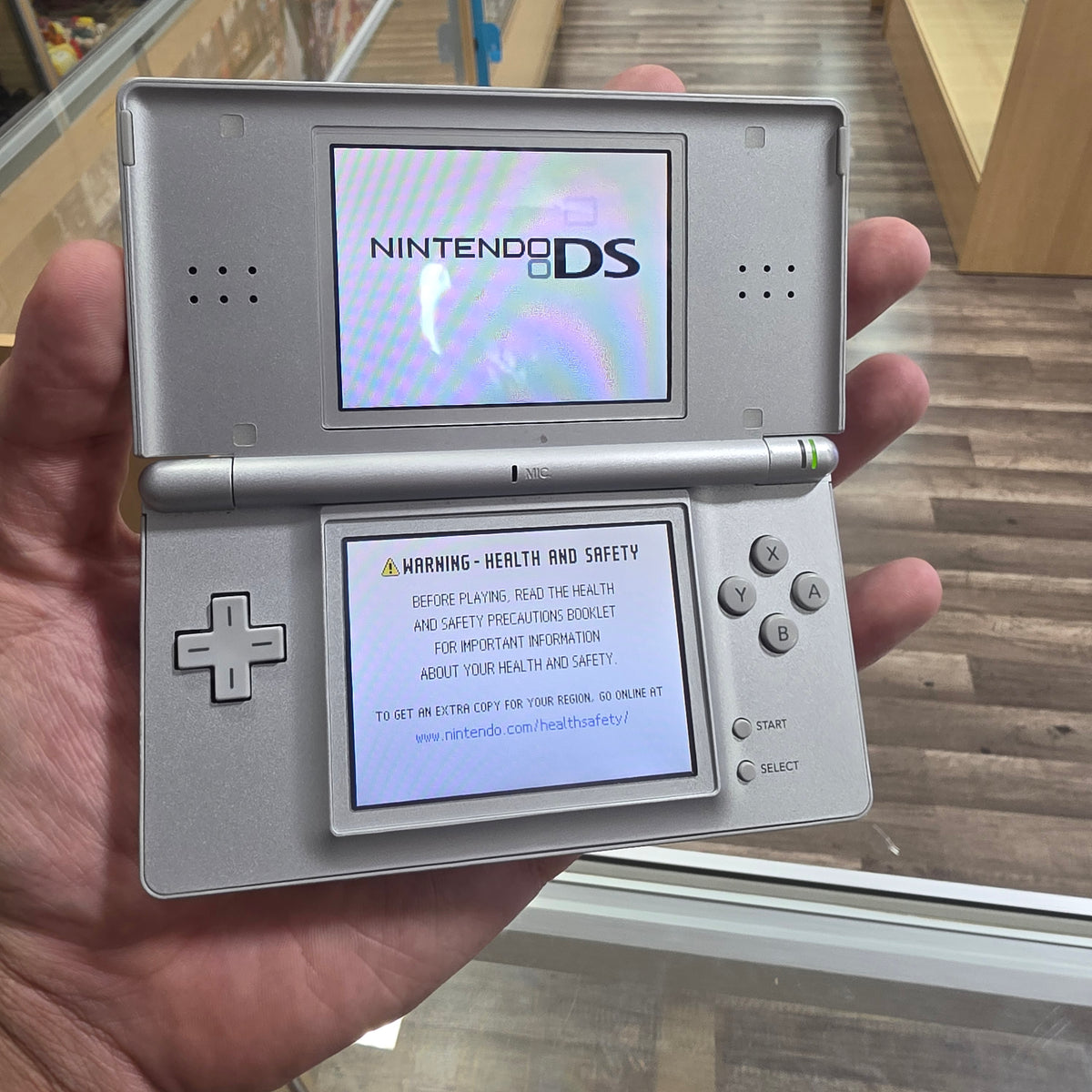 (498) Nintendo DS Lite Handheld System (Silver) w/ Charger & Stylus