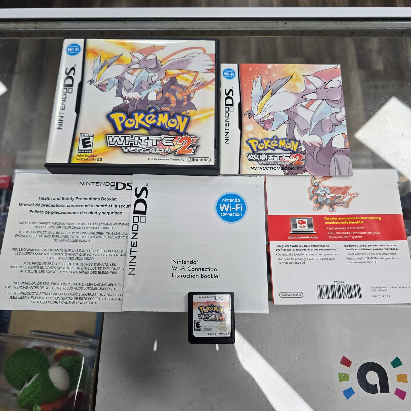 Pokémon White 2 (Authentic) Nintendo DS