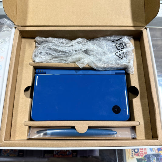 Nintendo DSi XL Midnight Blue Handheld System with Box and Charger