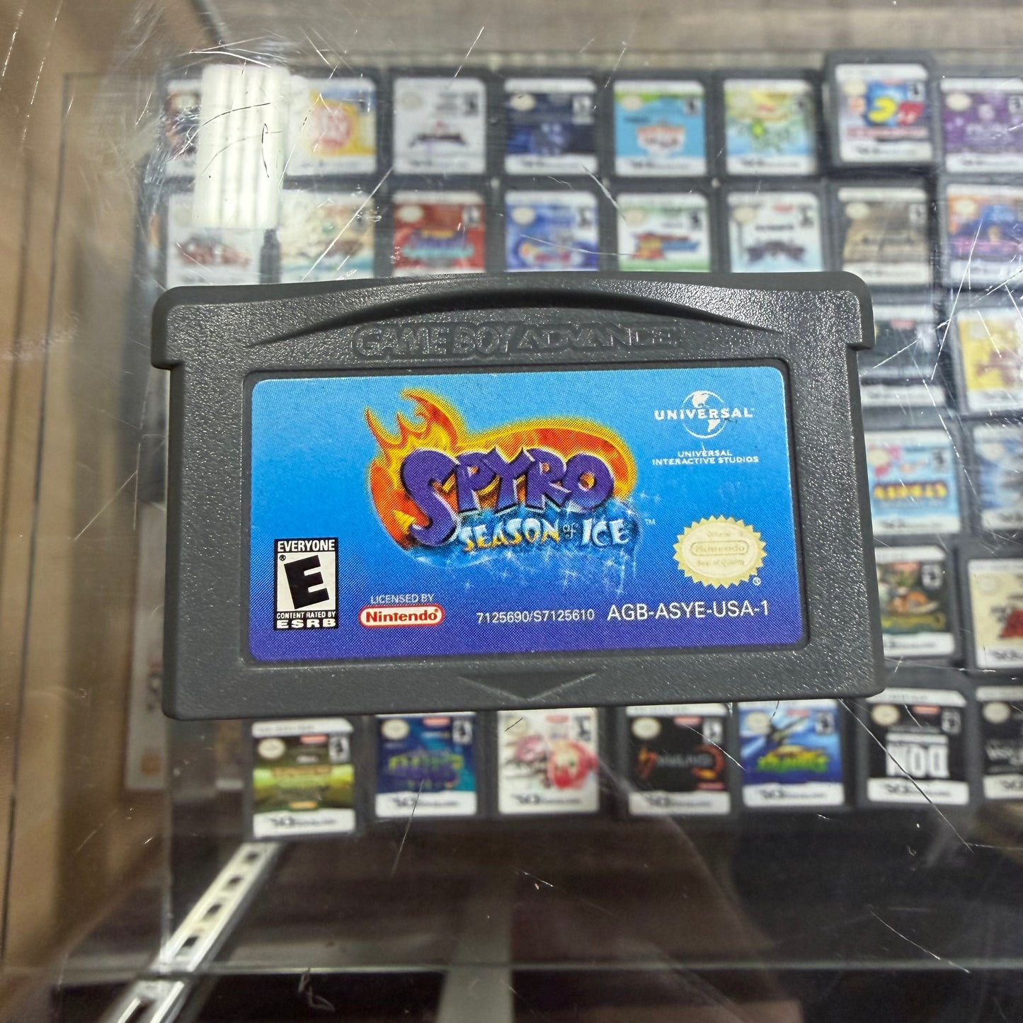 Spyro Season Of Ice GameBoy Advance