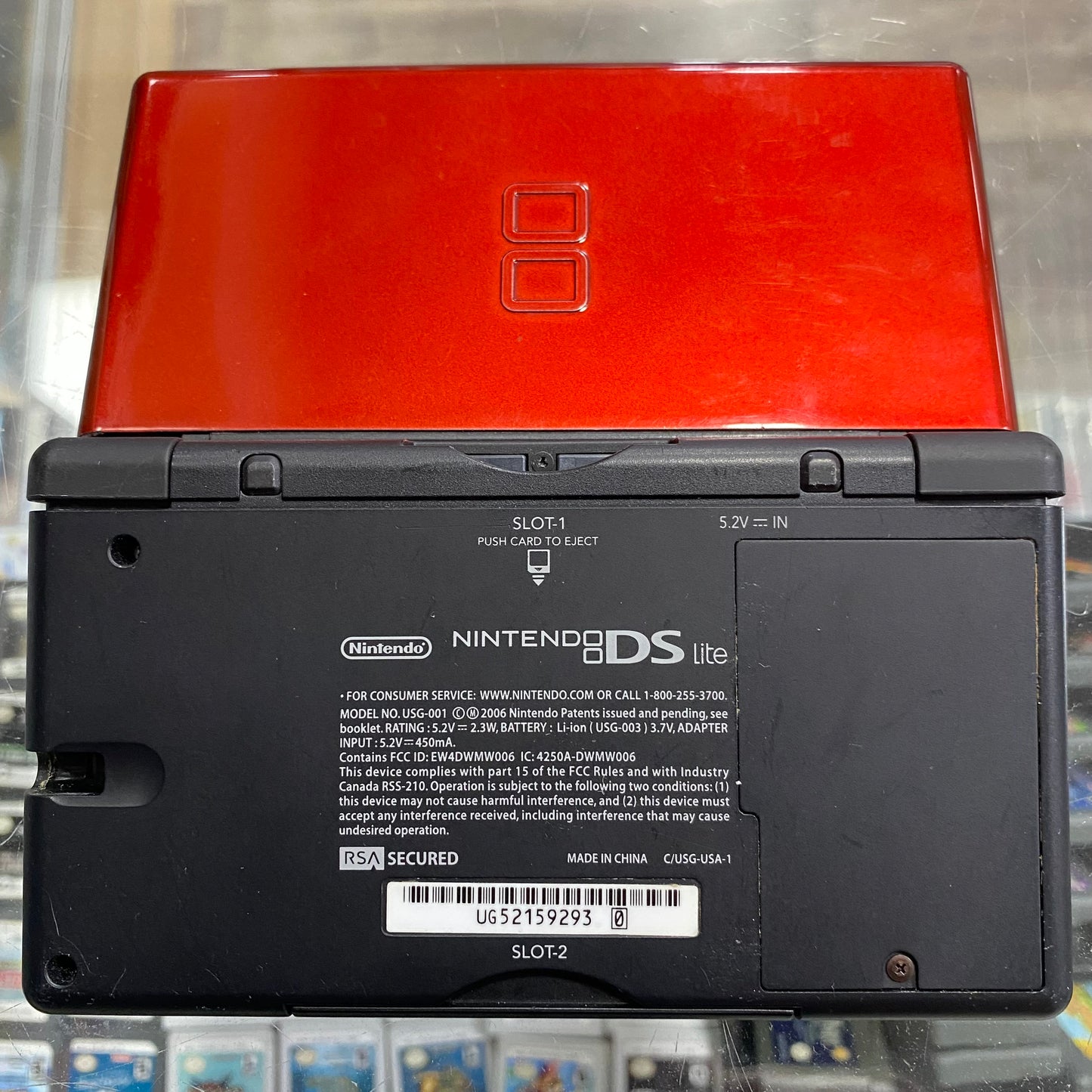 Red Nintendo DS Lite (With Charger) No Stylus)