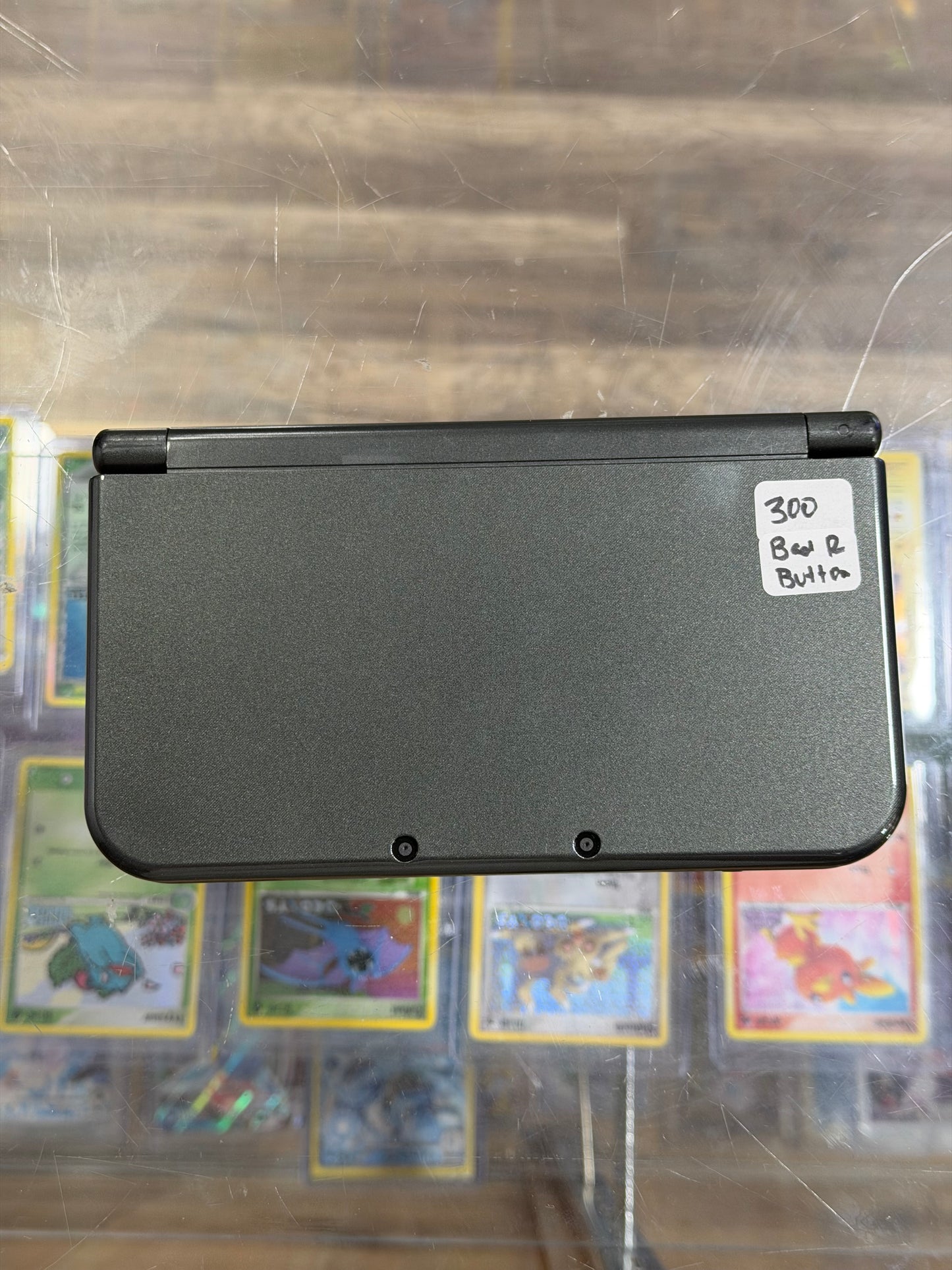 Black “New” Nintendo 3DS XL with Charger (300) - R Needs to be Pressed Hard