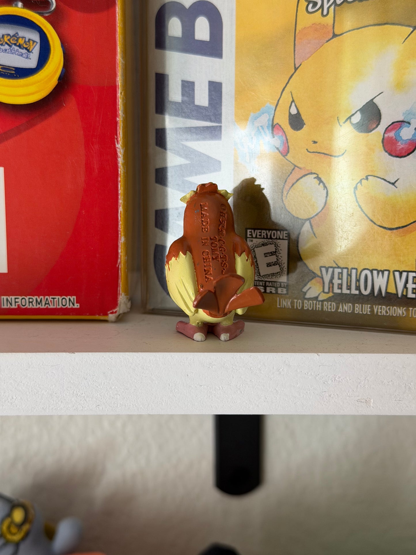 Pidgey Tomy Pokemon Figure
