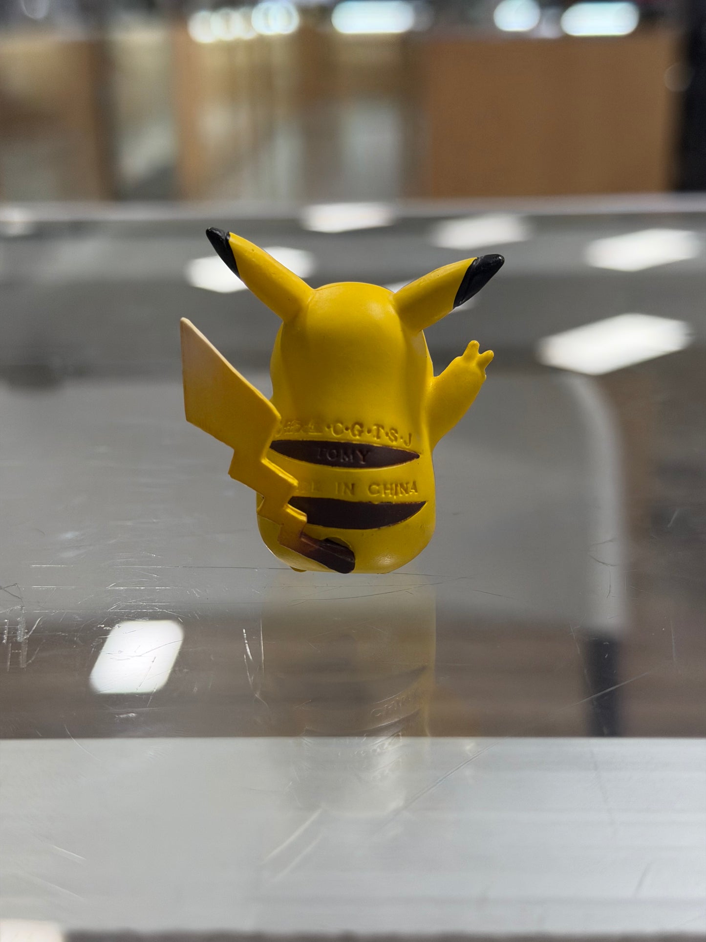 Pikachu Tomy Pokemon Figure