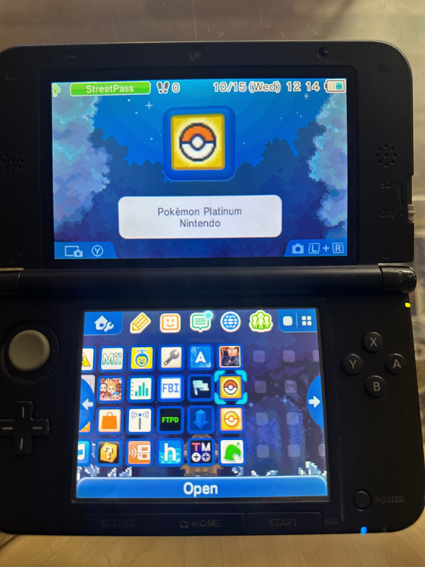 Black Nintendo 3DS LL Handheld System (US Region) with Digital Games