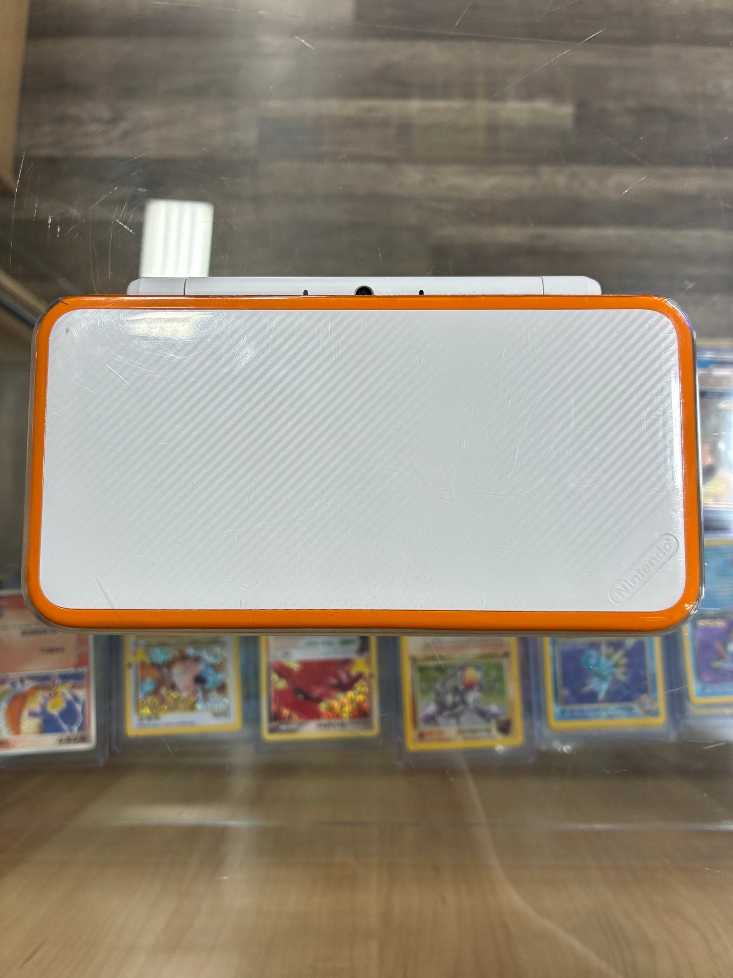 New Nintendo 2DS XL White + Orange Nintendo with Charger (586)