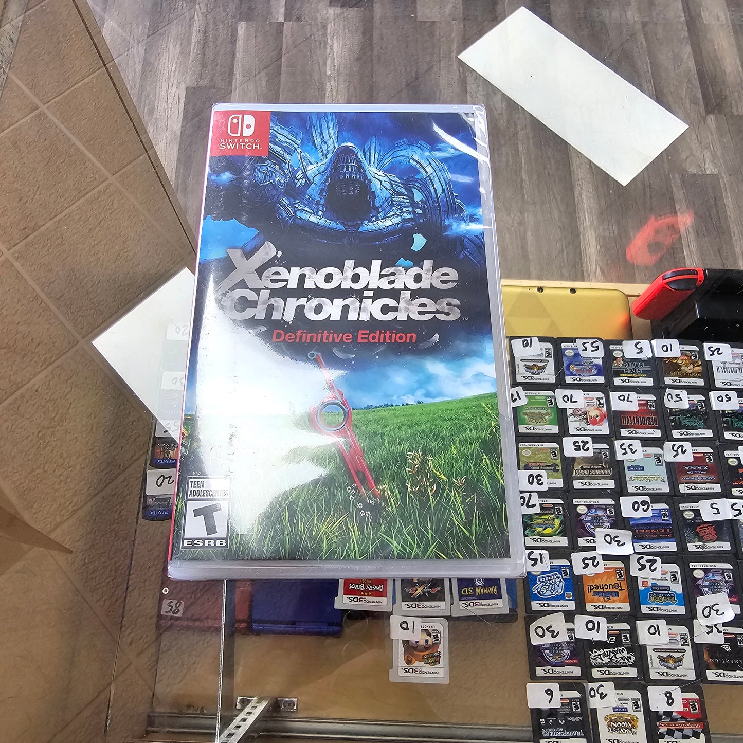 Xenoblade Chronicles Definitive Edition Nintendo Switch New